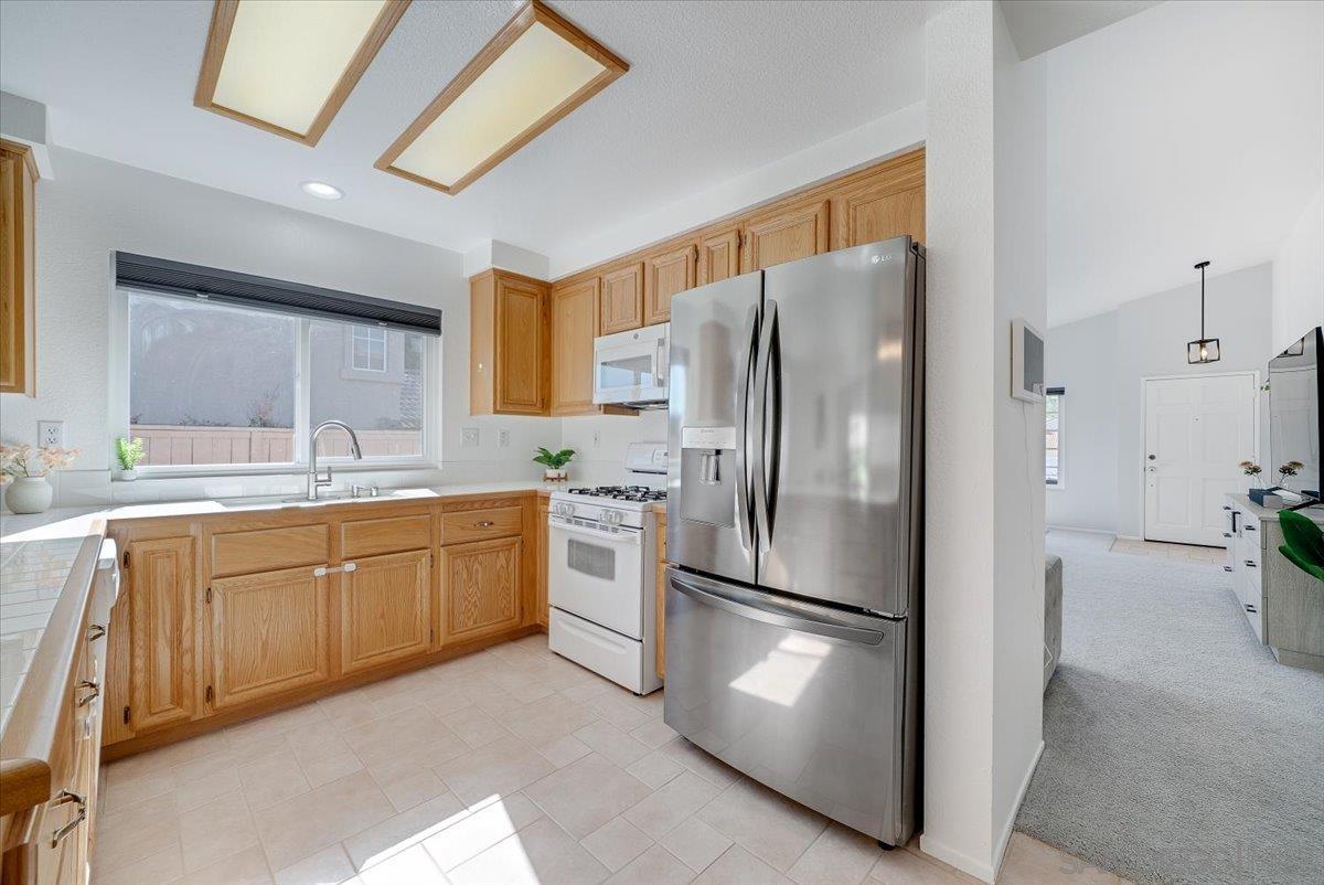 Detail Gallery Image 10 of 58 For 31950  via Tafalla, Temecula,  CA 92592 - 3 Beds | 2 Baths