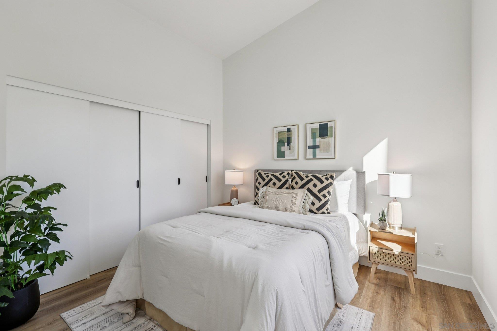 Detail Gallery Image 26 of 54 For 1860  Illion, San Diego,  CA 92110 - 4 Beds | 3/1 Baths