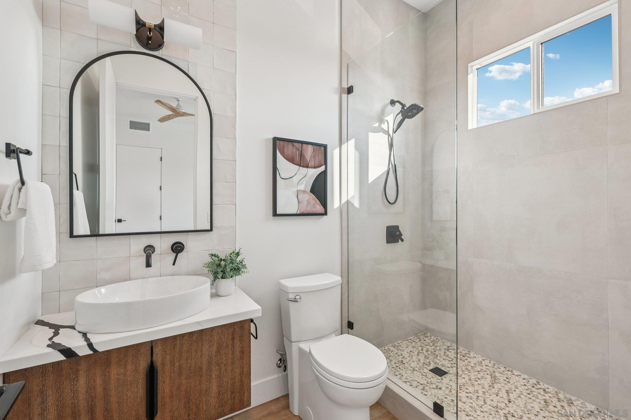 Detail Gallery Image 28 of 54 For 1860  Illion, San Diego,  CA 92110 - 4 Beds | 3/1 Baths