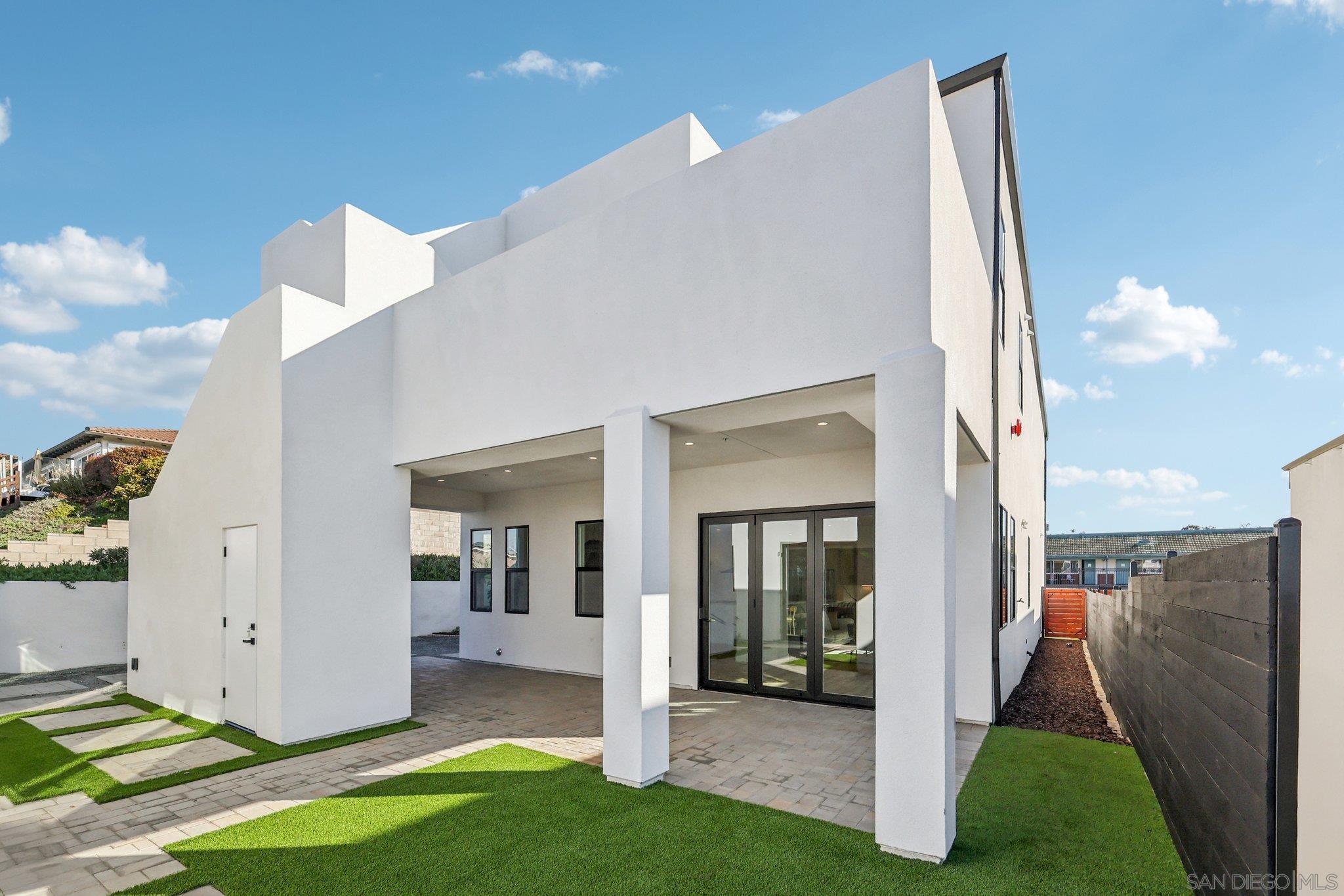 Detail Gallery Image 46 of 54 For 1860  Illion, San Diego,  CA 92110 - 4 Beds | 3/1 Baths