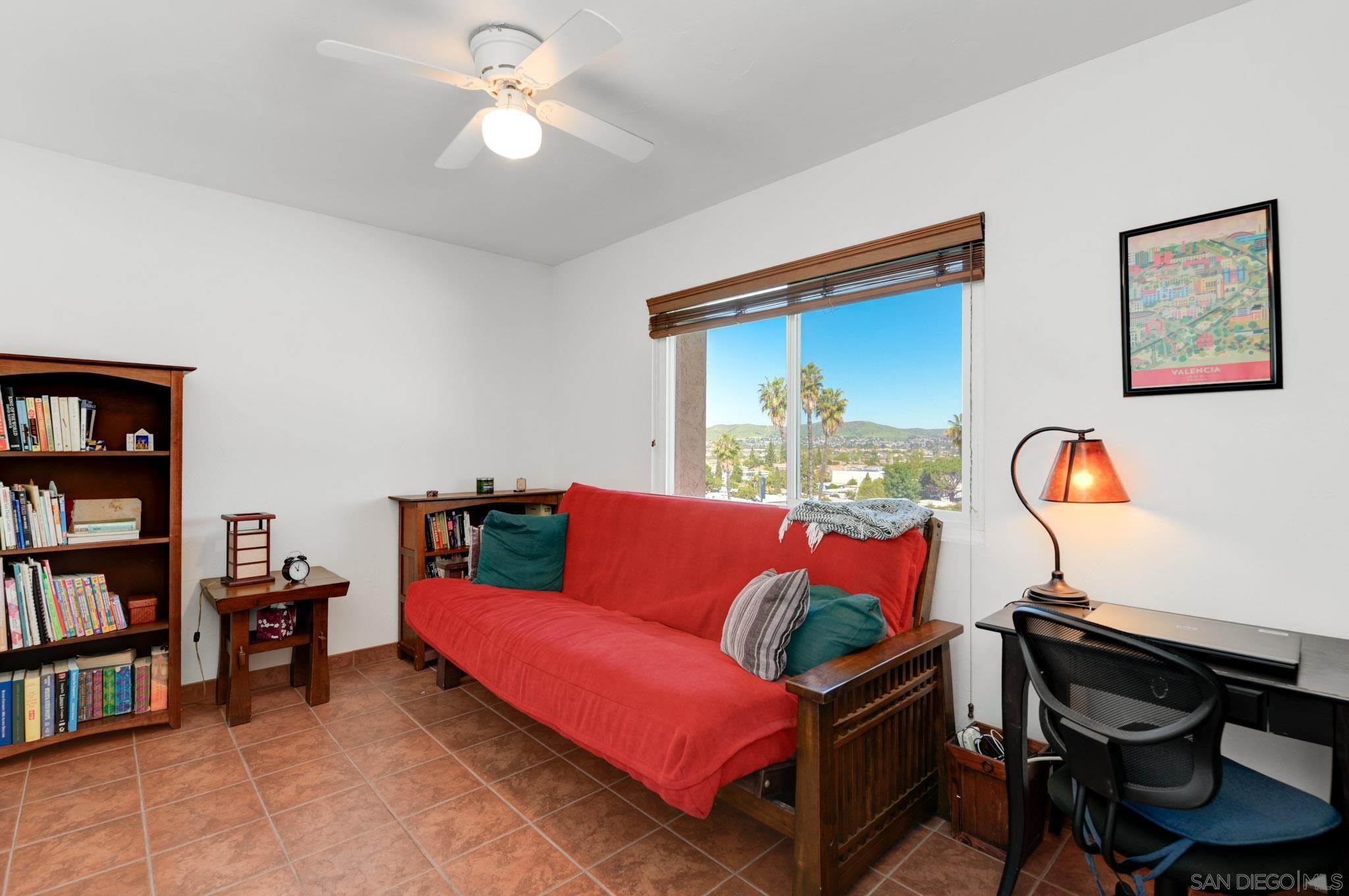 Detail Gallery Image 16 of 25 For 10790  Riderwood Ter  #D,  Santee,  CA 92071 - 3 Beds | 2/1 Baths