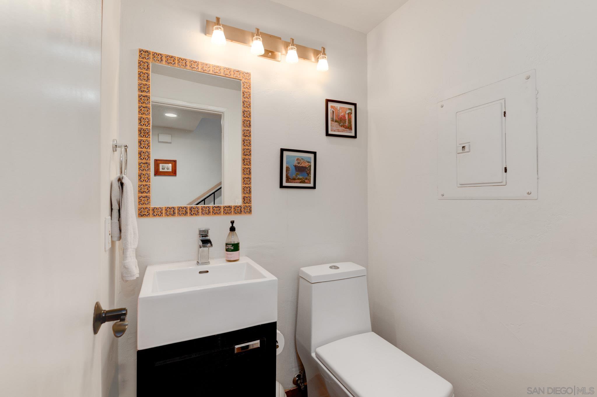 Detail Gallery Image 18 of 25 For 10790  Riderwood Ter  #D,  Santee,  CA 92071 - 3 Beds | 2/1 Baths