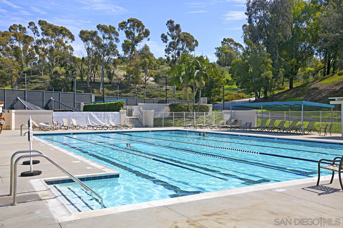 Detail Gallery Image 12 of 31 For 15601  via Marchena, San Diego,  CA 92128 - 2 Beds | 2 Baths