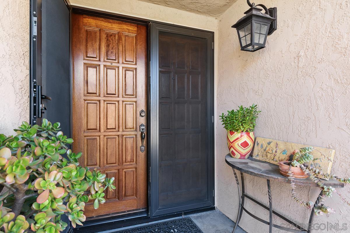 Detail Gallery Image 5 of 31 For 15601  via Marchena, San Diego,  CA 92128 - 2 Beds | 2 Baths