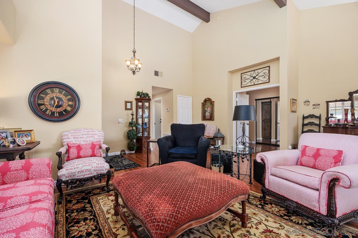 Detail Gallery Image 9 of 31 For 15601  via Marchena, San Diego,  CA 92128 - 2 Beds | 2 Baths