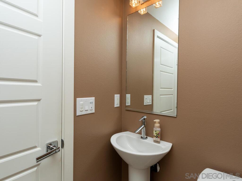 Detail Gallery Image 26 of 38 For 7772  Stylus Drive, San Diego,  CA 92108 - 3 Beds | 3/1 Baths
