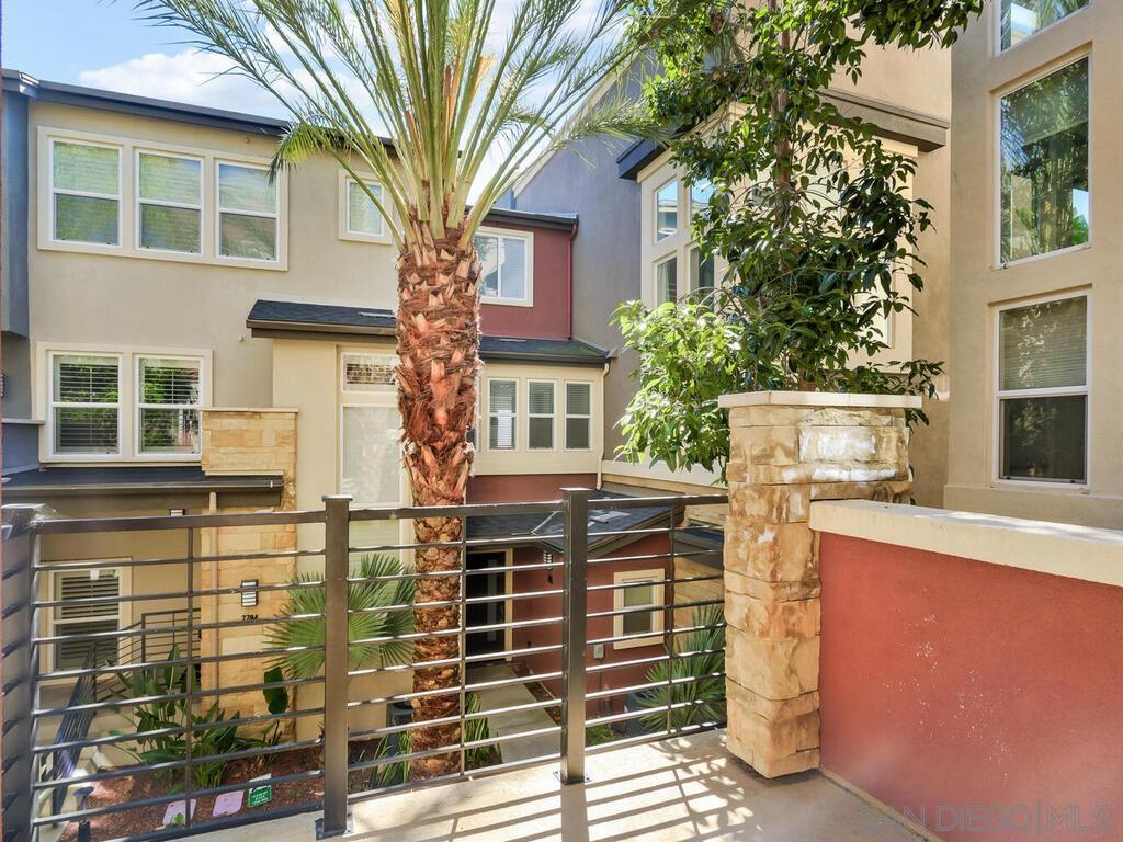 Detail Gallery Image 7 of 38 For 7772  Stylus Drive, San Diego,  CA 92108 - 3 Beds | 3/1 Baths