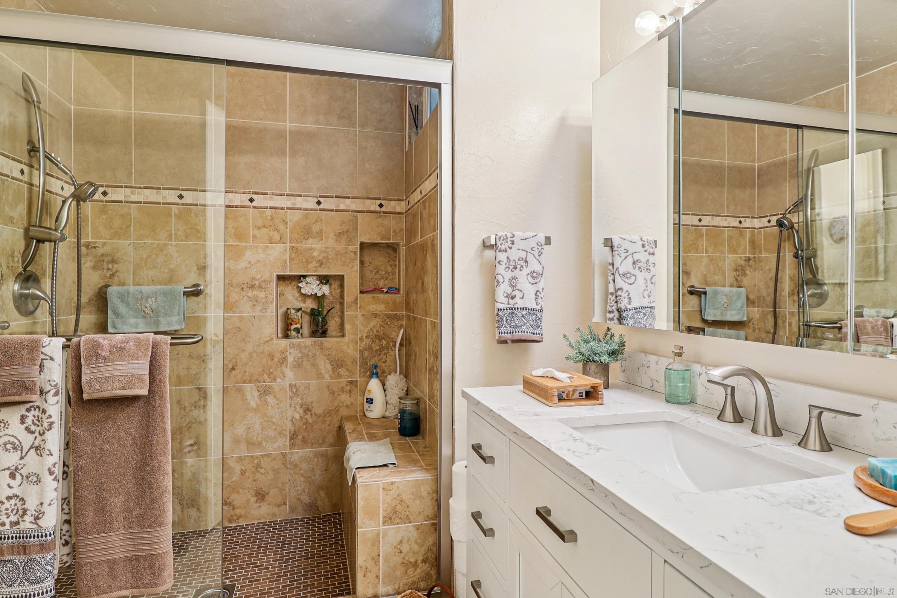 Detail Gallery Image 17 of 28 For 3760  Vista Campana S  #72,  Oceanside,  CA 92057 - 2 Beds | 1 Baths