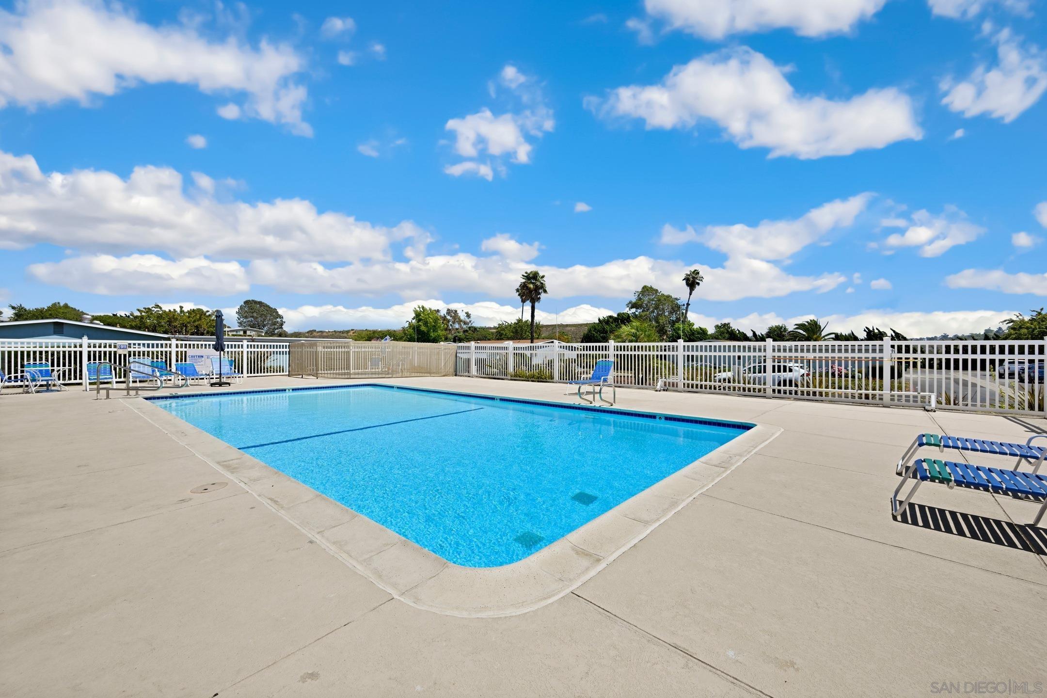 Detail Gallery Image 28 of 28 For 3760  Vista Campana S  #72,  Oceanside,  CA 92057 - 2 Beds | 1 Baths