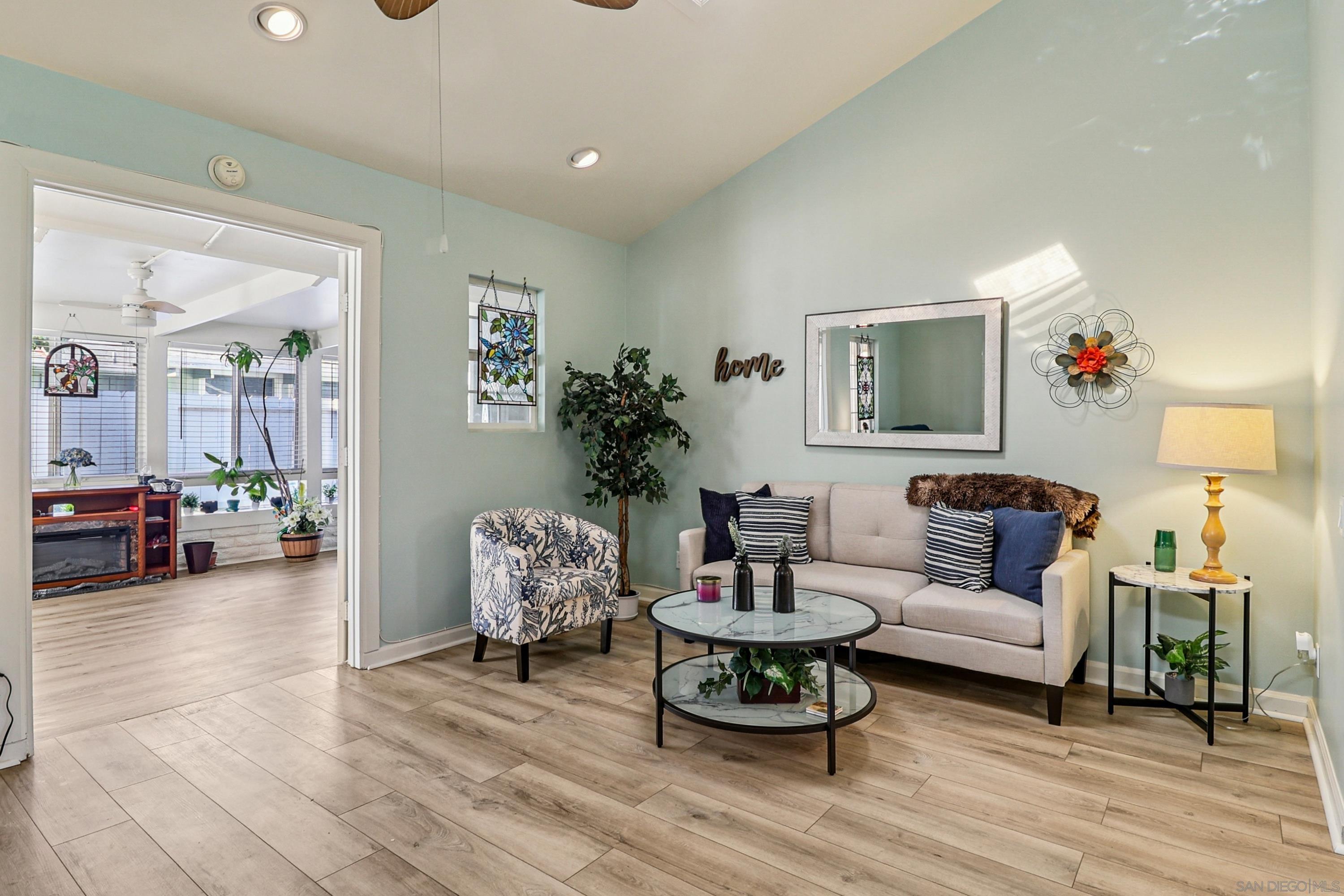 Detail Gallery Image 6 of 28 For 3760  Vista Campana S  #72,  Oceanside,  CA 92057 - 2 Beds | 1 Baths