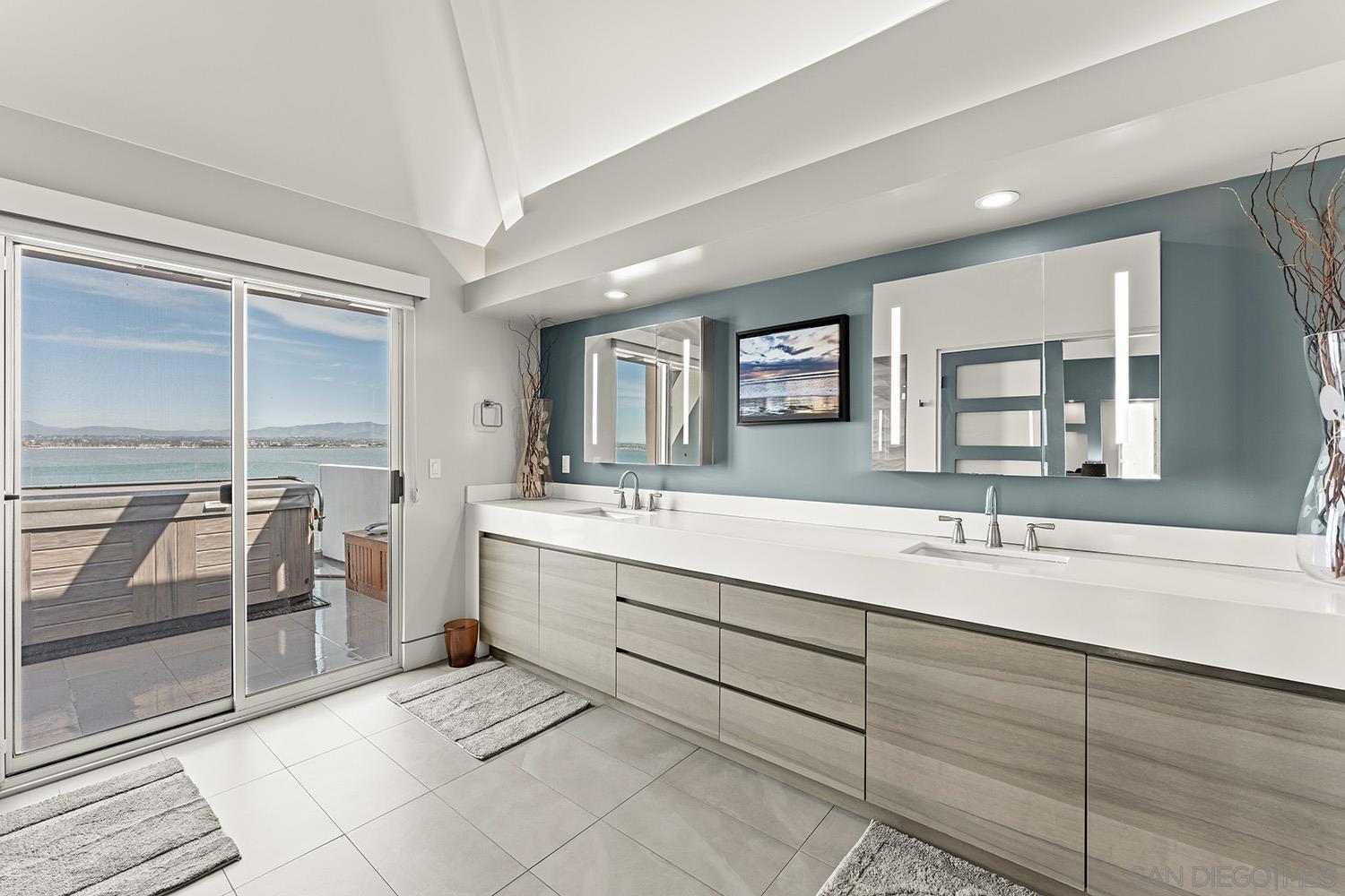 Detail Gallery Image 39 of 62 For 5  Spinnaker Way, Coronado,  CA 92118 - 4 Beds | 4/1 Baths