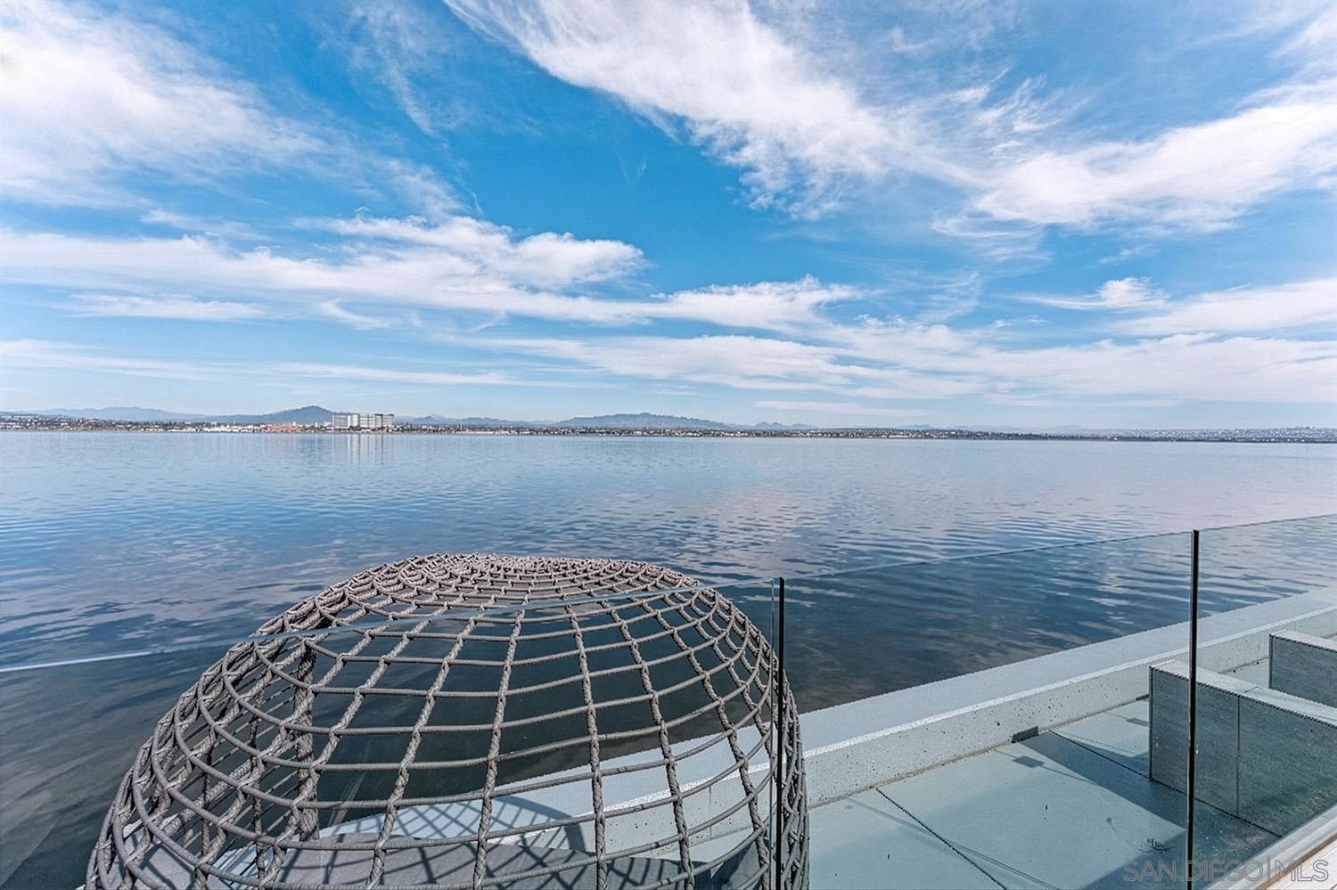 Detail Gallery Image 6 of 62 For 5  Spinnaker Way, Coronado,  CA 92118 - 4 Beds | 4/1 Baths