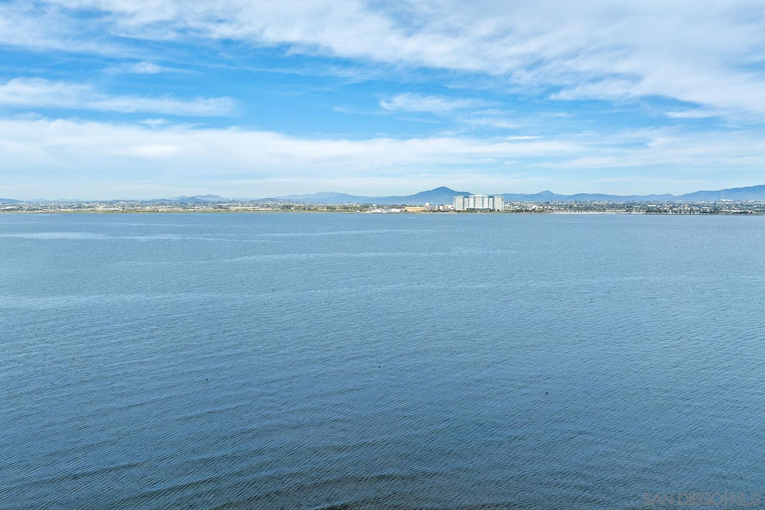 Detail Gallery Image 7 of 61 For 5  Spinnaker Way, Coronado,  CA 92118 - 4 Beds | 4/1 Baths