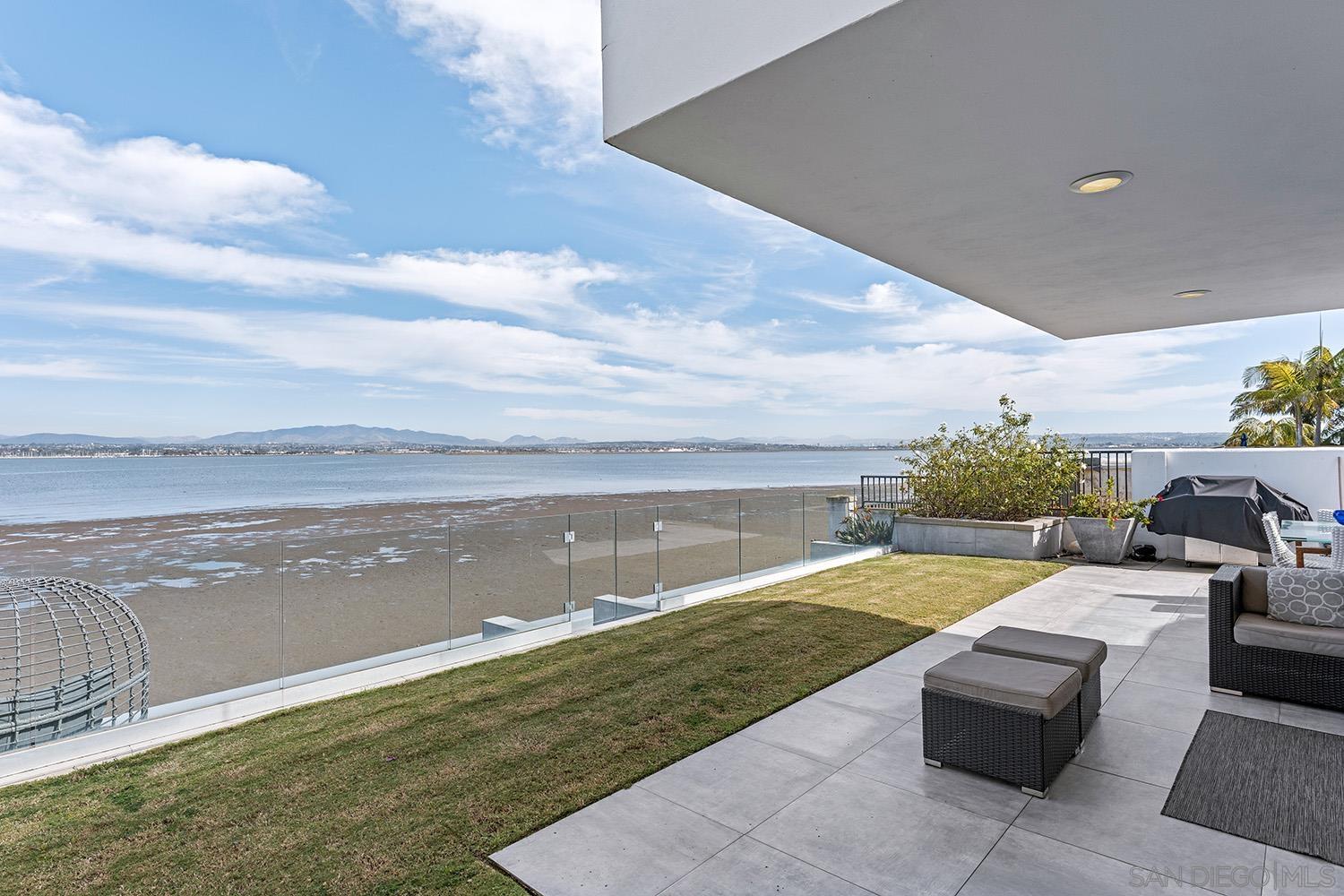 Detail Gallery Image 9 of 61 For 5  Spinnaker Way, Coronado,  CA 92118 - 4 Beds | 4/1 Baths