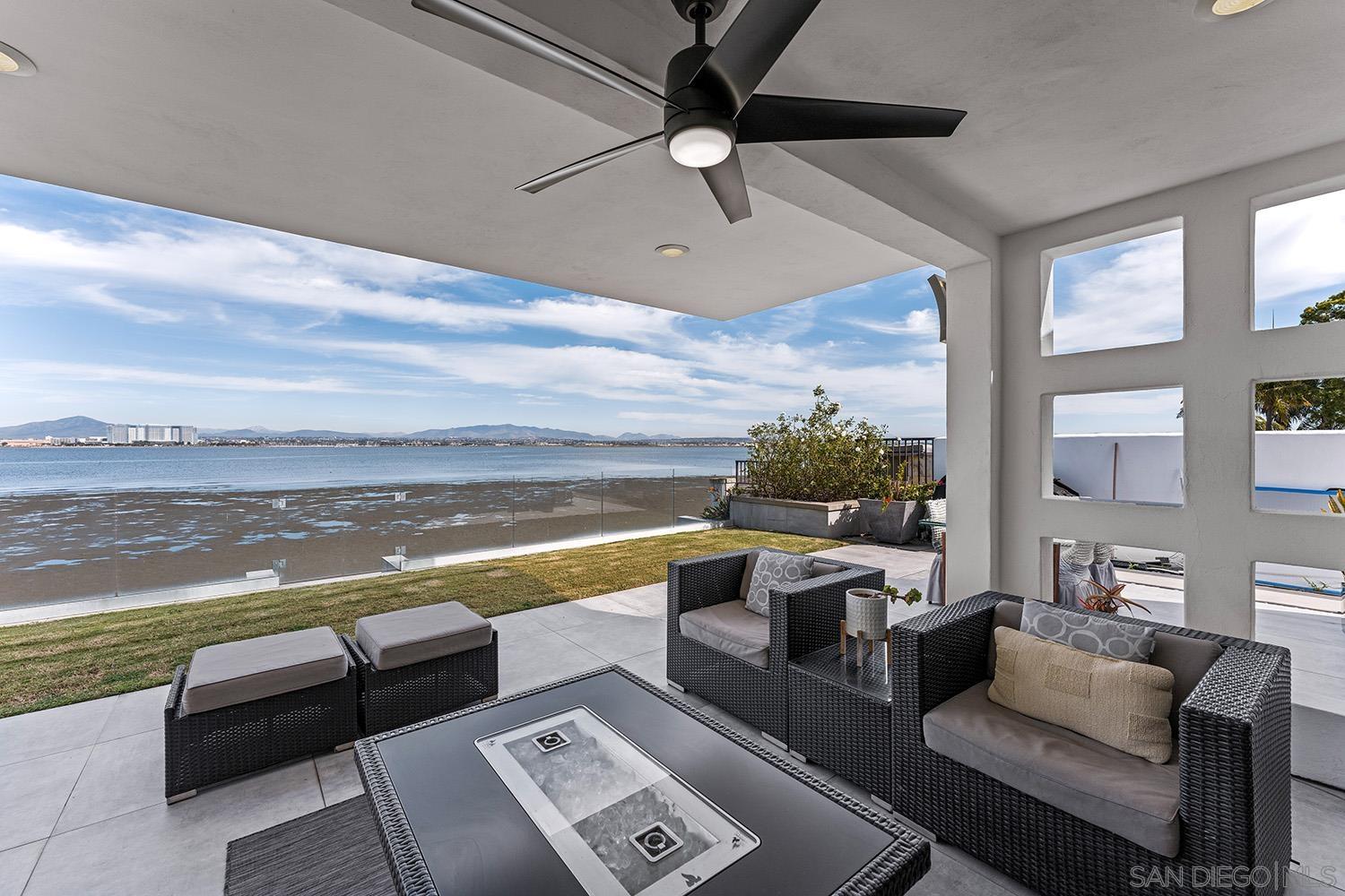 Detail Gallery Image 10 of 61 For 5  Spinnaker Way, Coronado,  CA 92118 - 4 Beds | 4/1 Baths