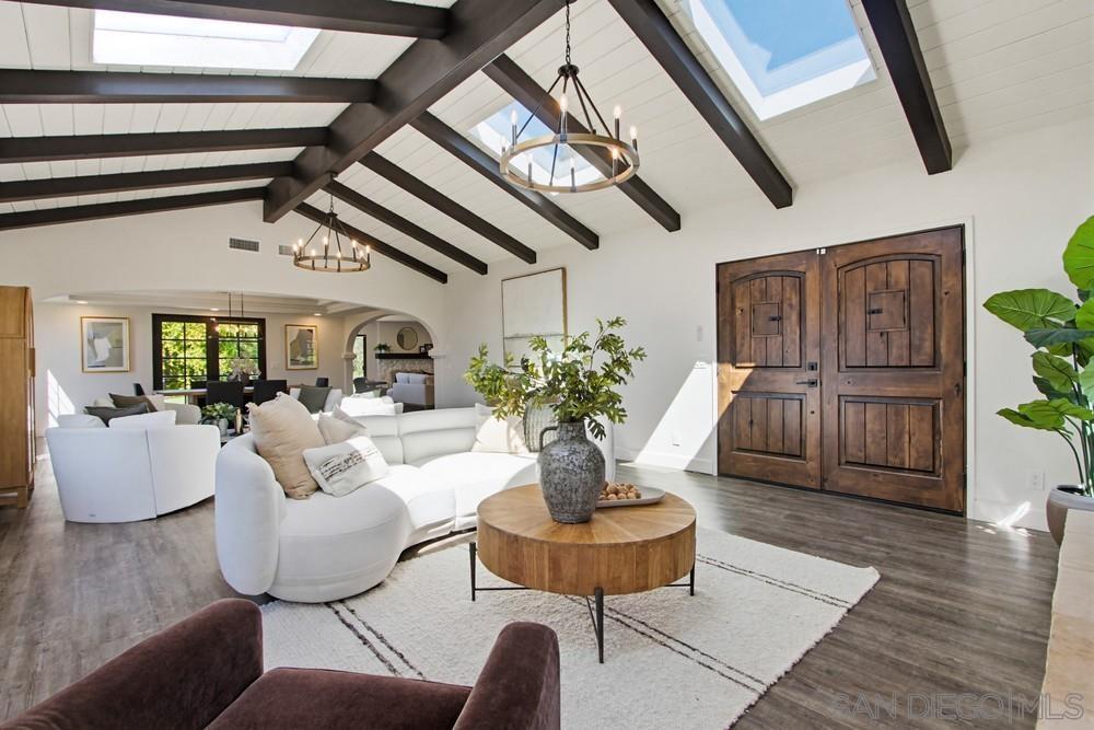 Detail Gallery Image 12 of 68 For 2024  Grandview Rd, Vista,  CA 92084 - 3 Beds | 2 Baths