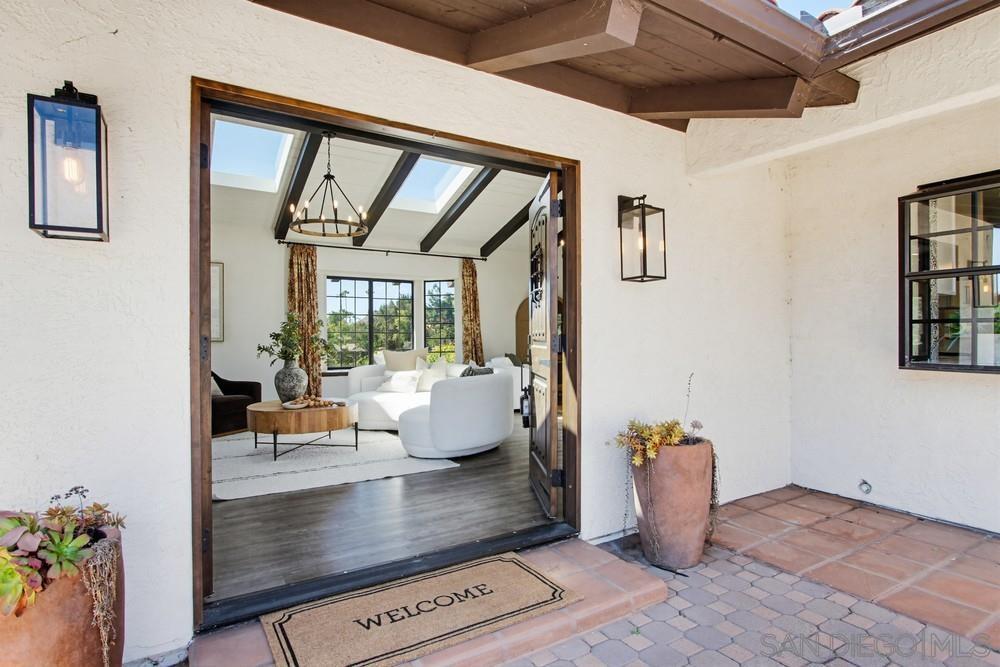 Detail Gallery Image 7 of 68 For 2024  Grandview Rd, Vista,  CA 92084 - 3 Beds | 2 Baths