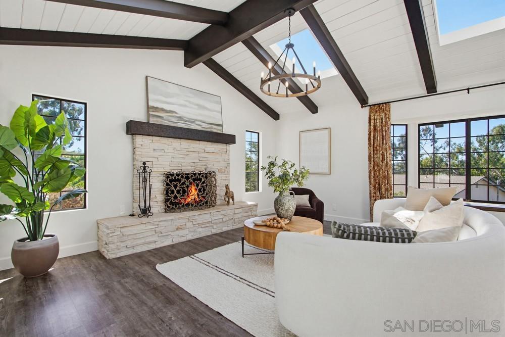 Detail Gallery Image 10 of 68 For 2024  Grandview Rd, Vista,  CA 92084 - 3 Beds | 2 Baths