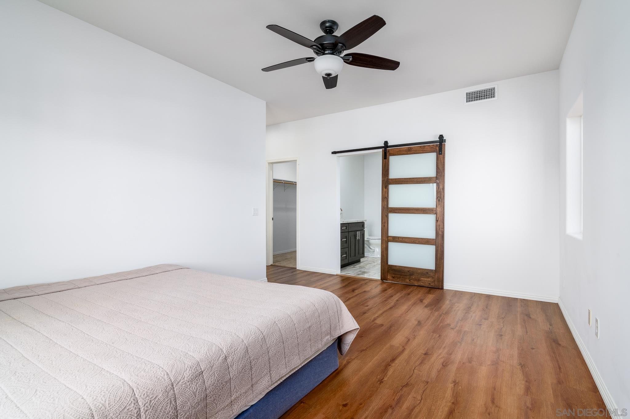 Detail Gallery Image 22 of 40 For 4150  Marine View Ave, San Diego,  CA 92113 - 3 Beds | 2/1 Baths