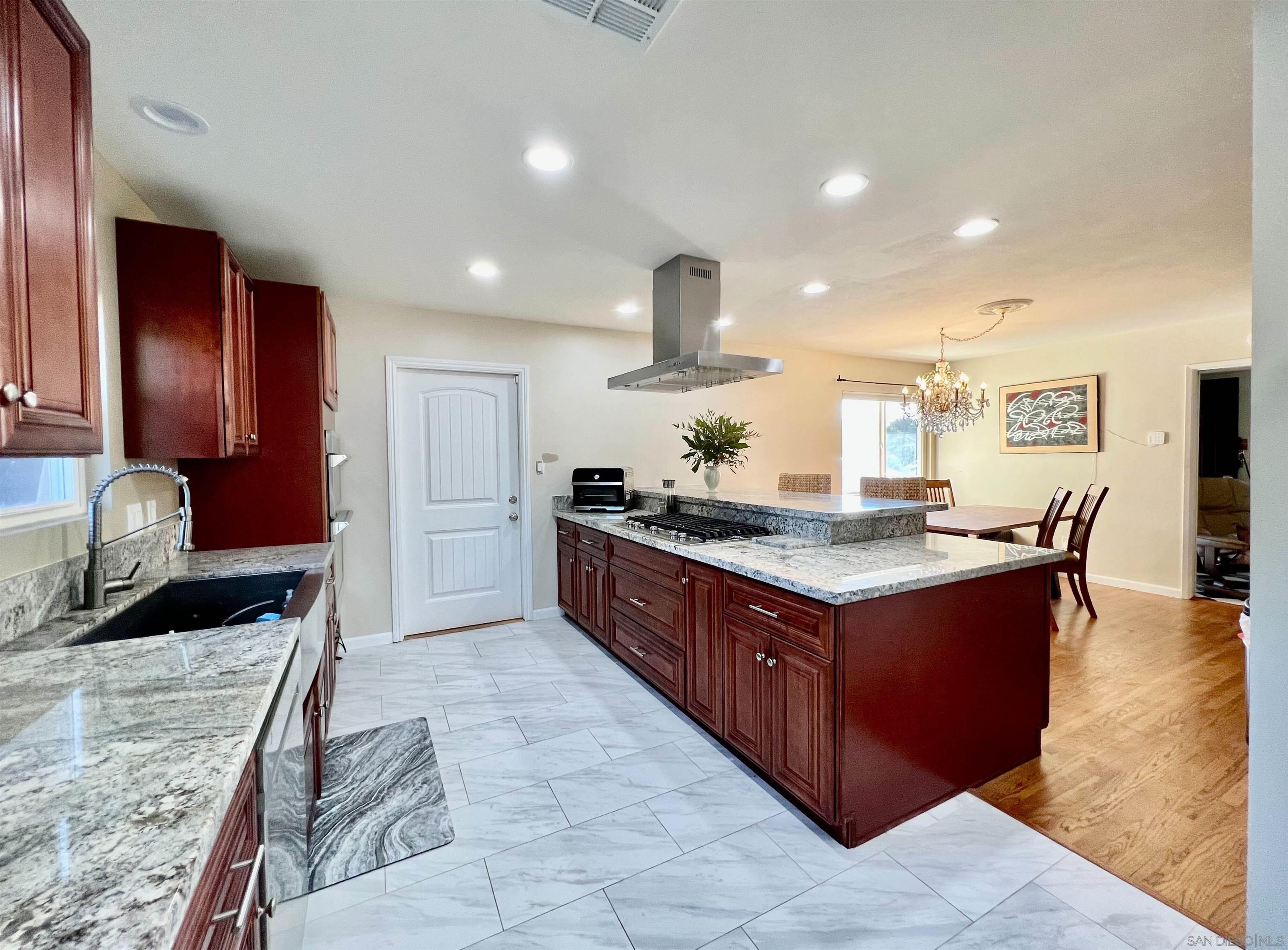 Detail Gallery Image 14 of 41 For 5270  Joan Ct, San Diego,  CA 92115 - 4 Beds | 2 Baths