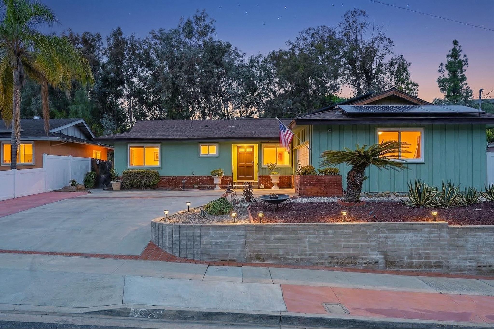 Detail Gallery Image 29 of 41 For 5270  Joan Ct, San Diego,  CA 92115 - 4 Beds | 2 Baths