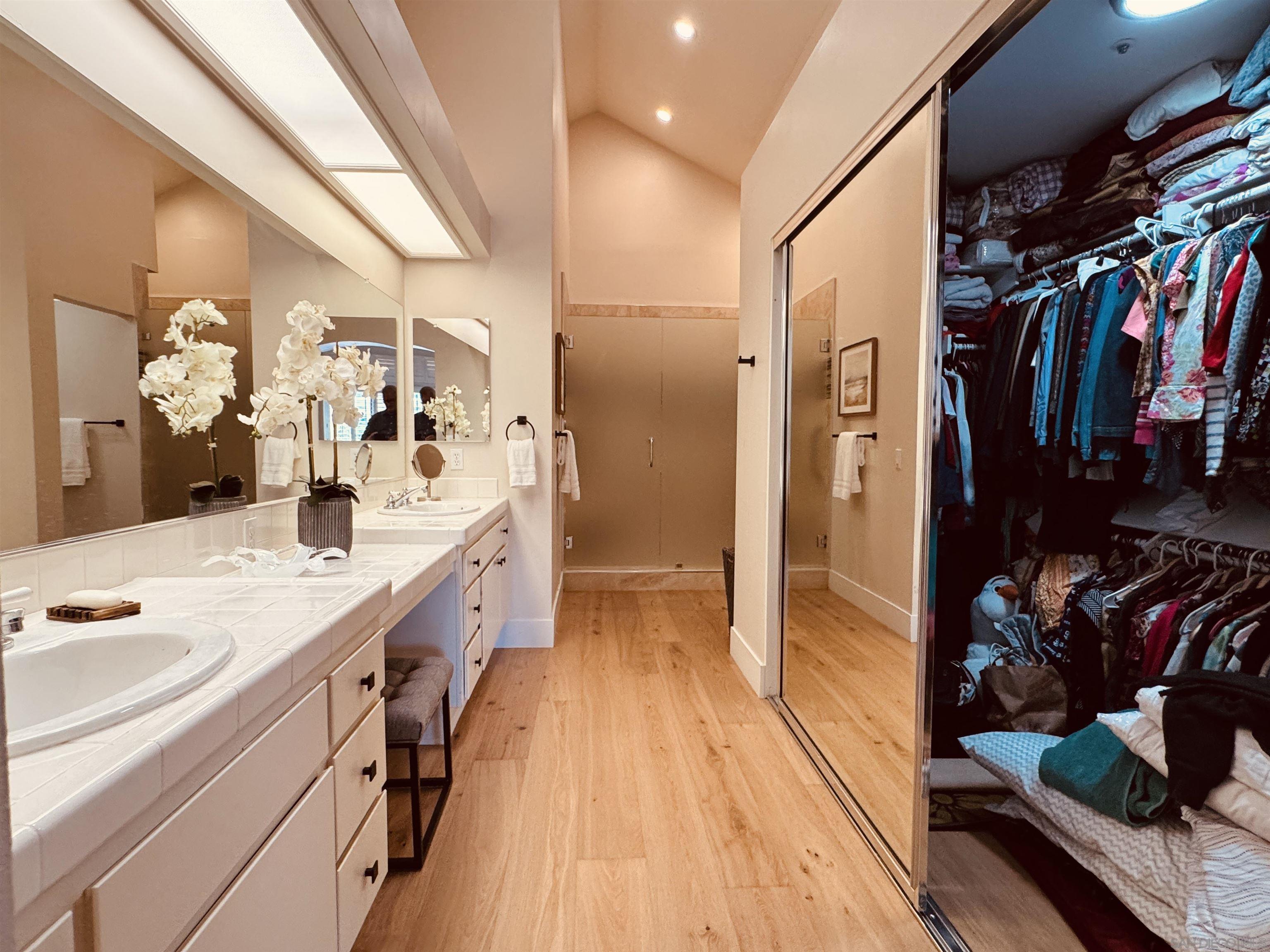 Detail Gallery Image 11 of 15 For 28782  Vista Valley Dr, Vista,  CA 92084 - 3 Beds | 2 Baths