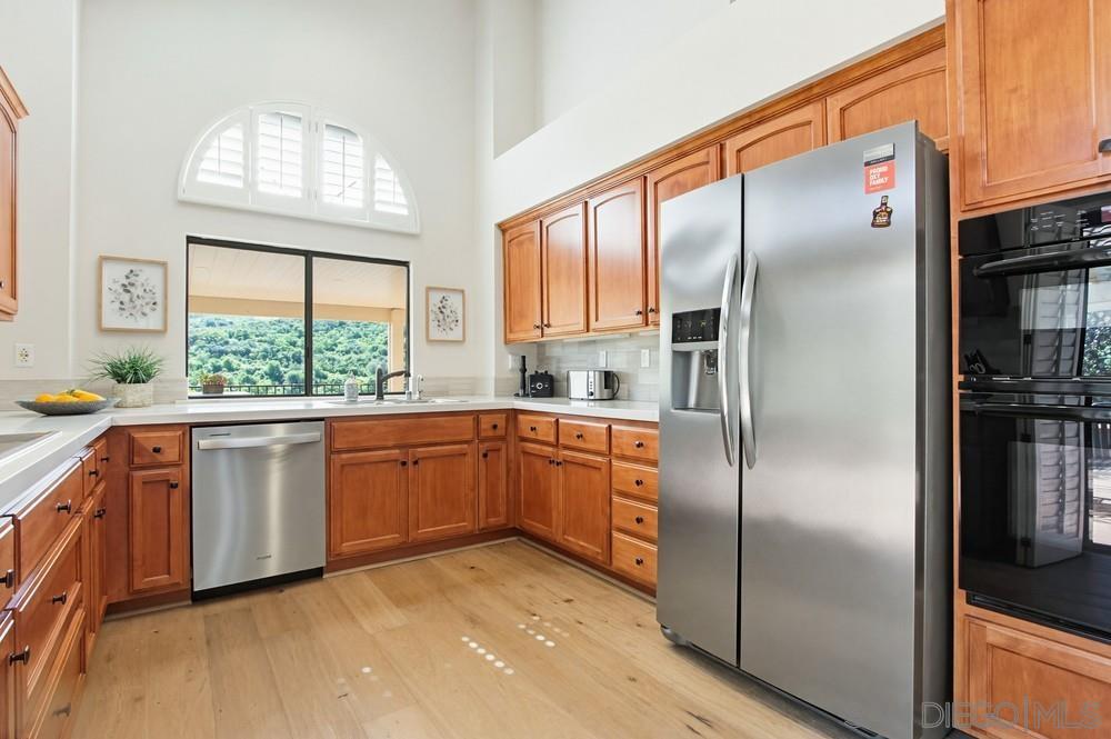 Detail Gallery Image 12 of 26 For 28782  Vista Valley Dr, Vista,  CA 92084 - 3 Beds | 2 Baths