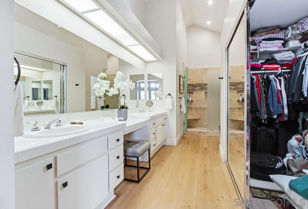 Detail Gallery Image 17 of 26 For 28782  Vista Valley Dr, Vista,  CA 92084 - 3 Beds | 2 Baths