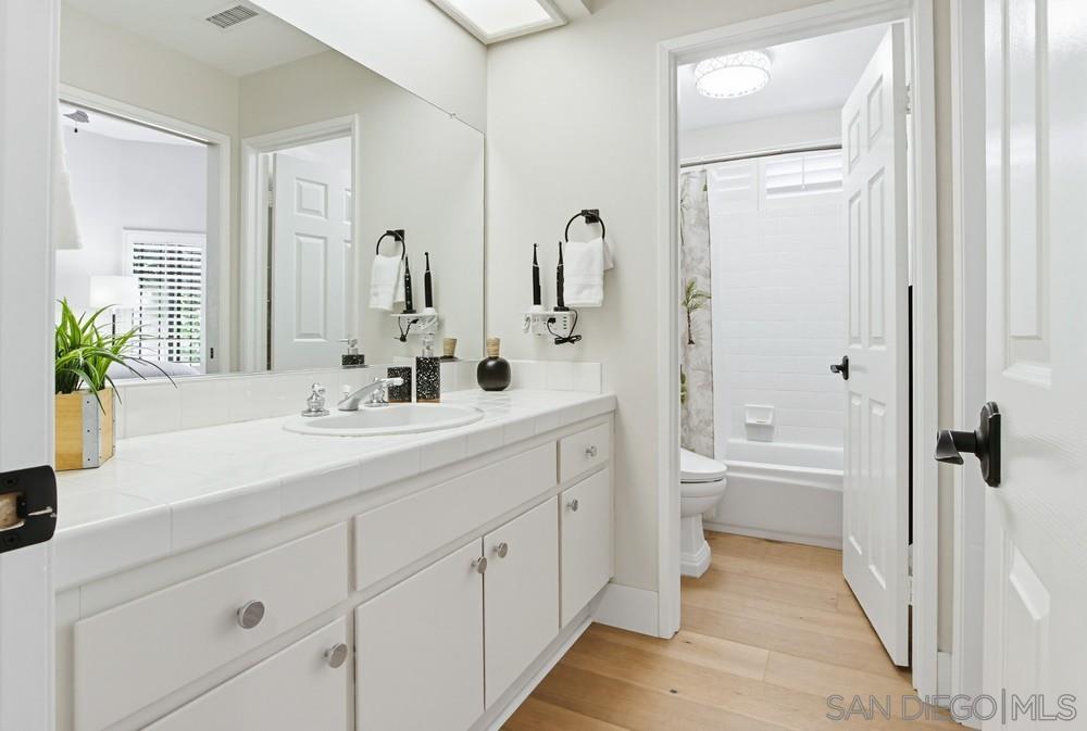 Detail Gallery Image 20 of 26 For 28782  Vista Valley Dr, Vista,  CA 92084 - 3 Beds | 2 Baths