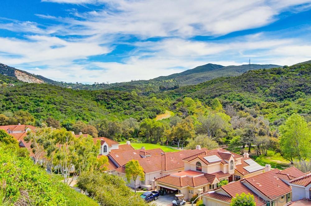 Detail Gallery Image 3 of 26 For 28782  Vista Valley Dr, Vista,  CA 92084 - 3 Beds | 2 Baths