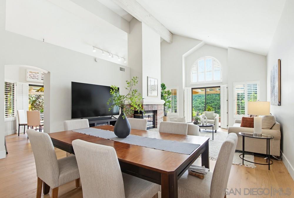 Detail Gallery Image 5 of 26 For 28782  Vista Valley Dr, Vista,  CA 92084 - 3 Beds | 2 Baths