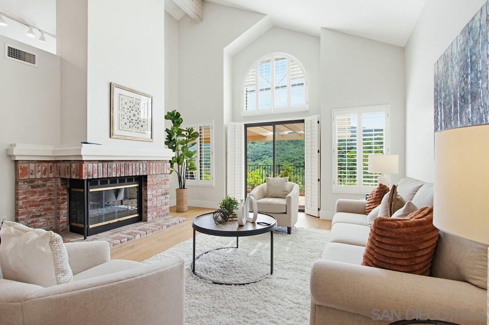 Detail Gallery Image 8 of 26 For 28782  Vista Valley Dr, Vista,  CA 92084 - 3 Beds | 2 Baths