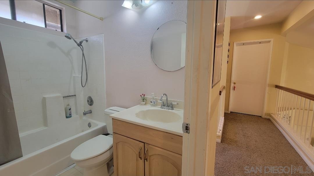 Detail Gallery Image 12 of 21 For 2317  Sherwood Dr, Lemon Grove,  CA 91945 - 3 Beds | 2/1 Baths