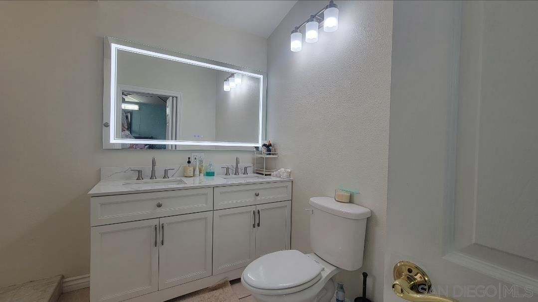 Detail Gallery Image 15 of 21 For 2317  Sherwood Dr, Lemon Grove,  CA 91945 - 3 Beds | 2/1 Baths