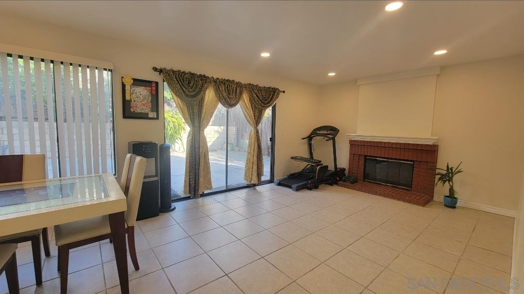 Detail Gallery Image 9 of 21 For 2317  Sherwood Dr, Lemon Grove,  CA 91945 - 3 Beds | 2/1 Baths
