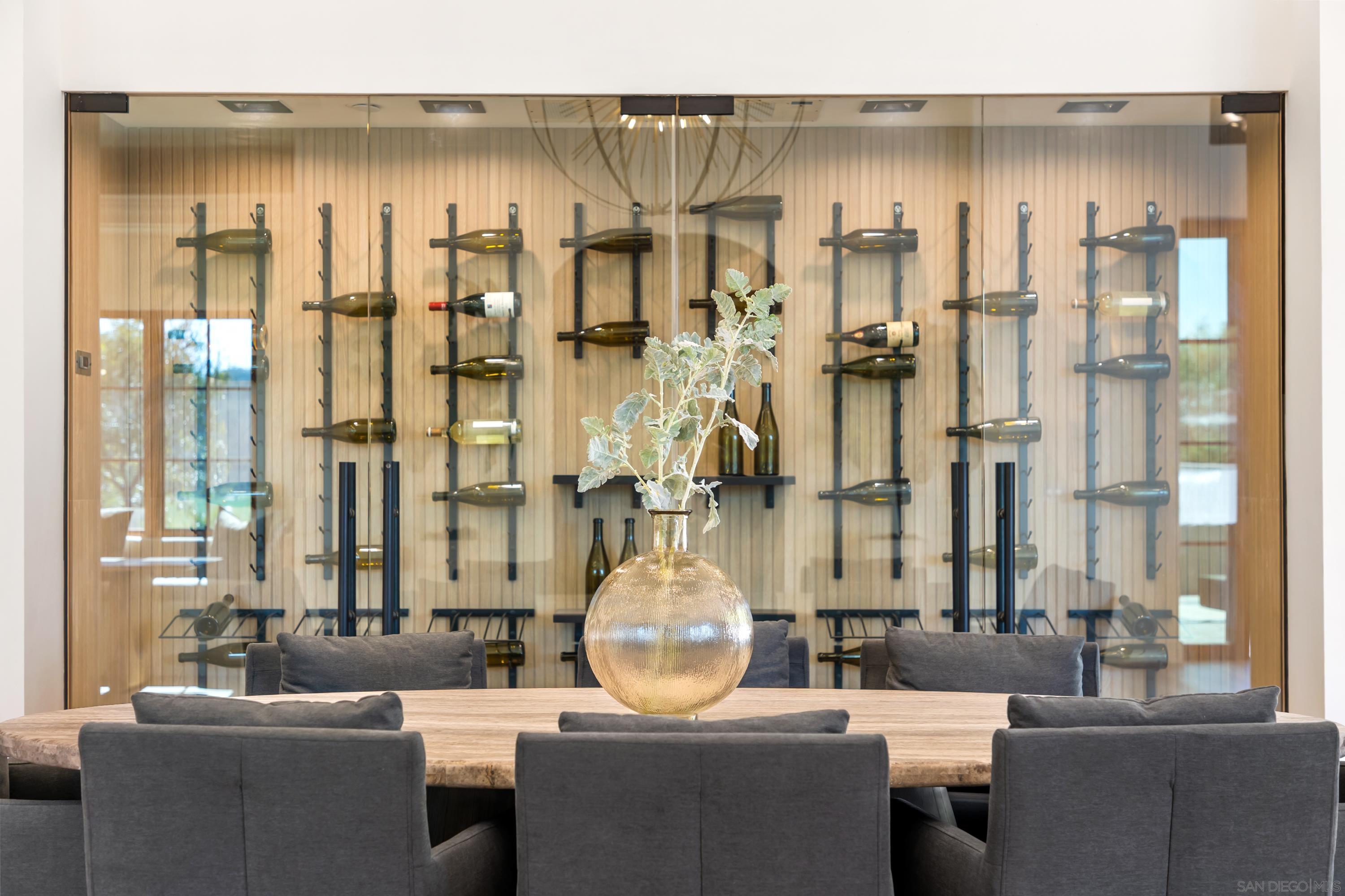 Detail Gallery Image 2 of 64 For 5758-60  Las Palomas, Rancho Santa Fe,  CA 92067 - 5 Beds | 5/2 Baths