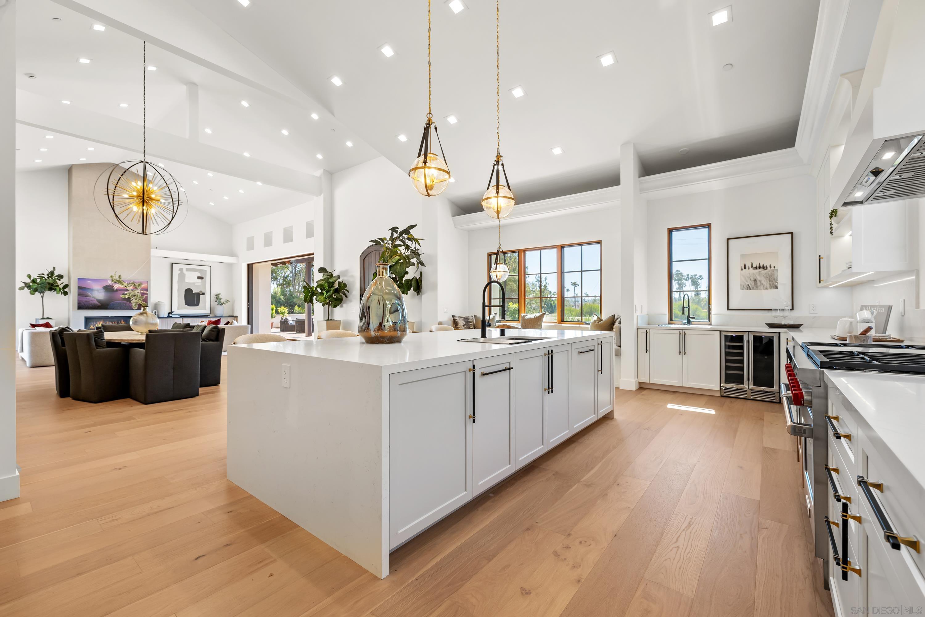 Detail Gallery Image 19 of 64 For 5758-60  Las Palomas, Rancho Santa Fe,  CA 92067 - 5 Beds | 5/2 Baths