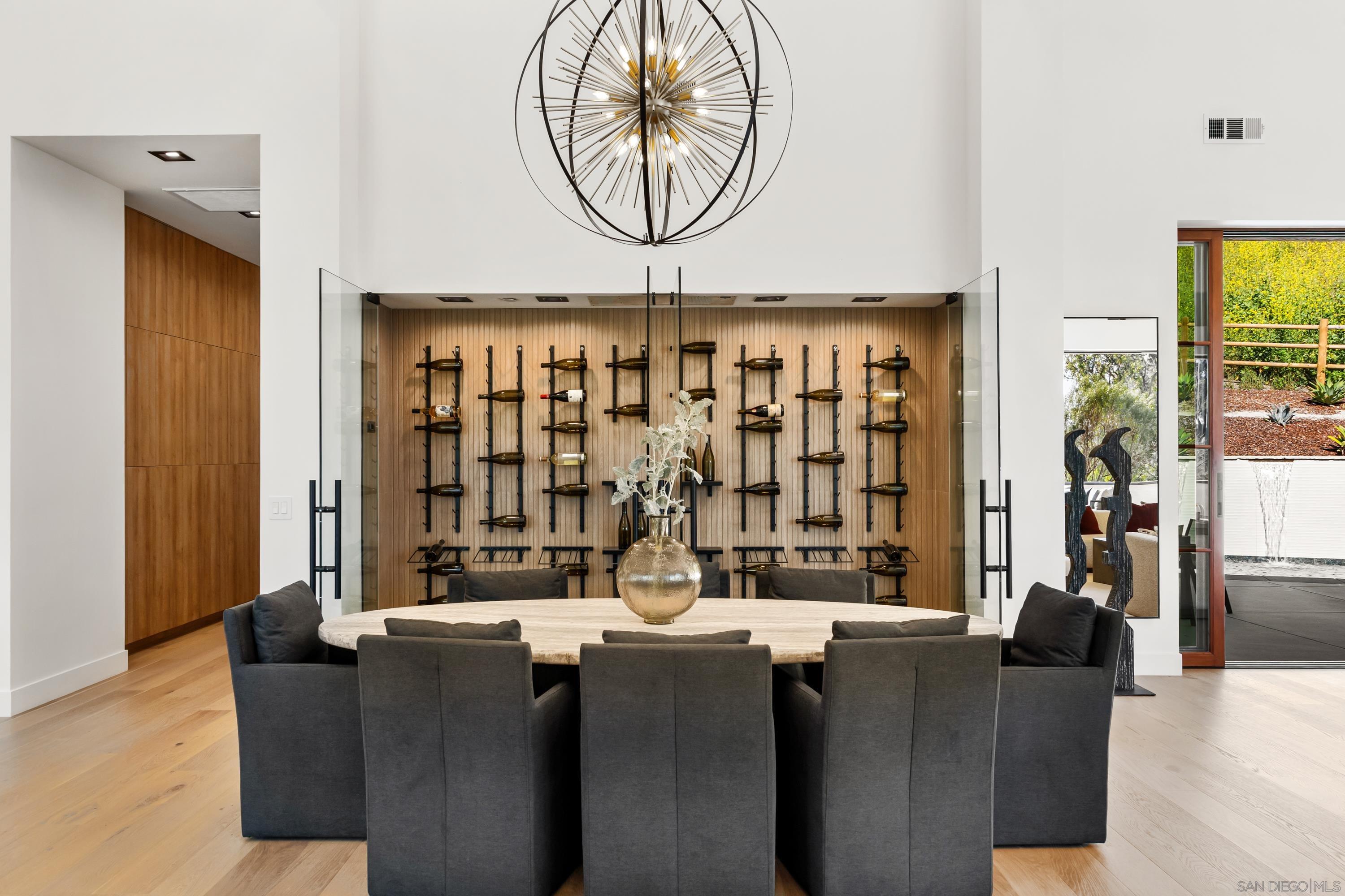 Detail Gallery Image 3 of 64 For 5758-60  Las Palomas, Rancho Santa Fe,  CA 92067 - 5 Beds | 5/2 Baths