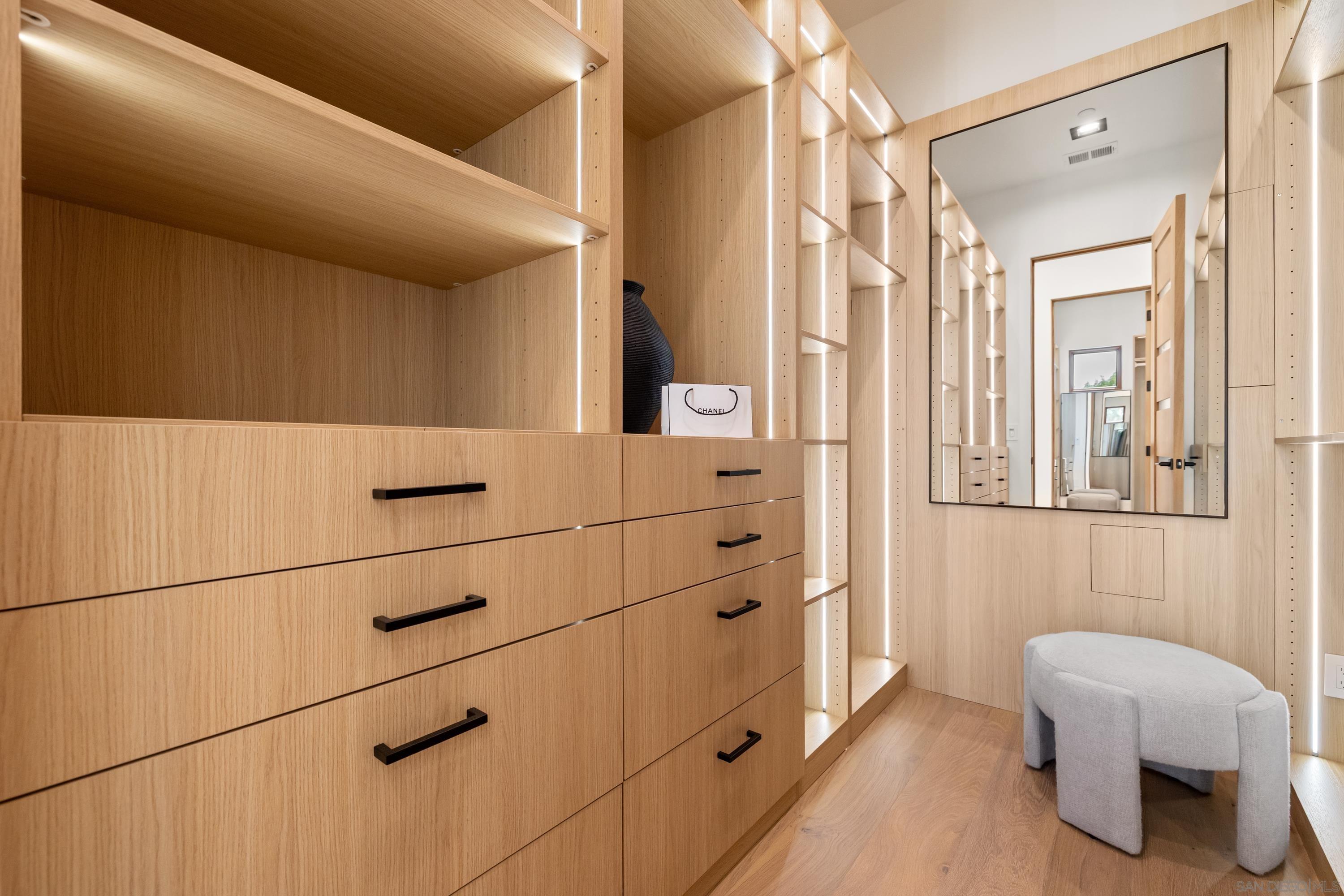 Detail Gallery Image 50 of 64 For 5758-60  Las Palomas, Rancho Santa Fe,  CA 92067 - 5 Beds | 5/2 Baths