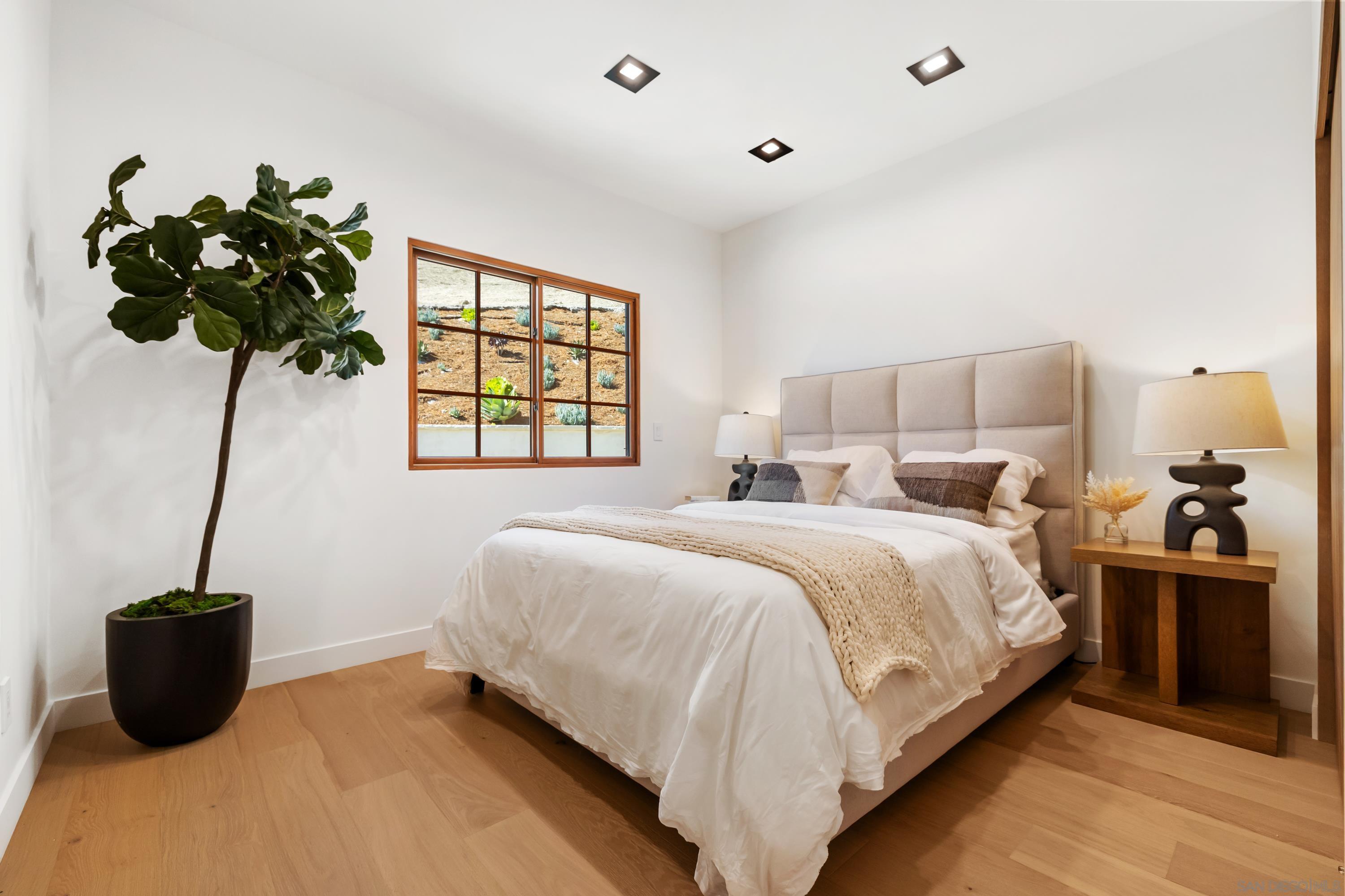 Detail Gallery Image 63 of 64 For 5758-60  Las Palomas, Rancho Santa Fe,  CA 92067 - 5 Beds | 5/2 Baths