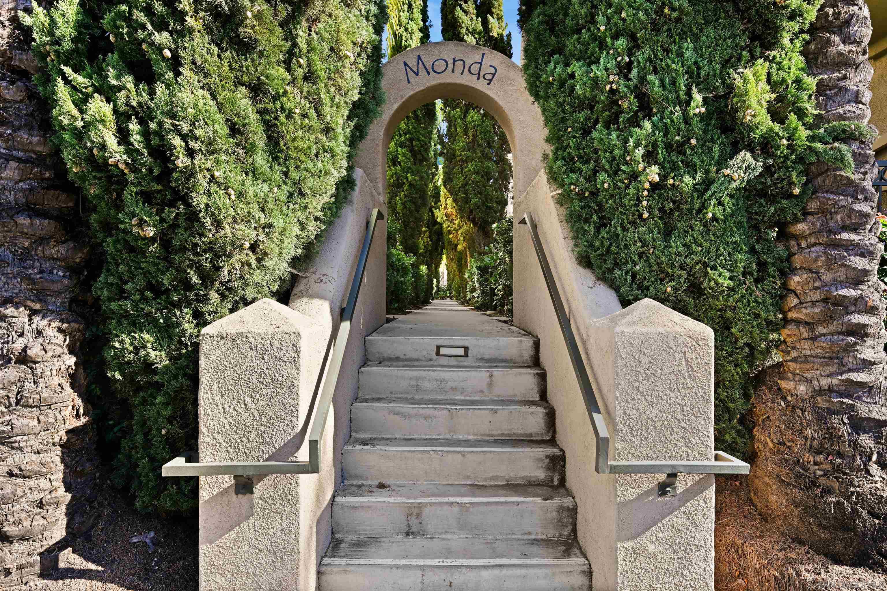 Detail Gallery Image 12 of 26 For 3770  Mykonos Ln  #77,  San Diego,  CA 92130 - 2 Beds | 2/1 Baths