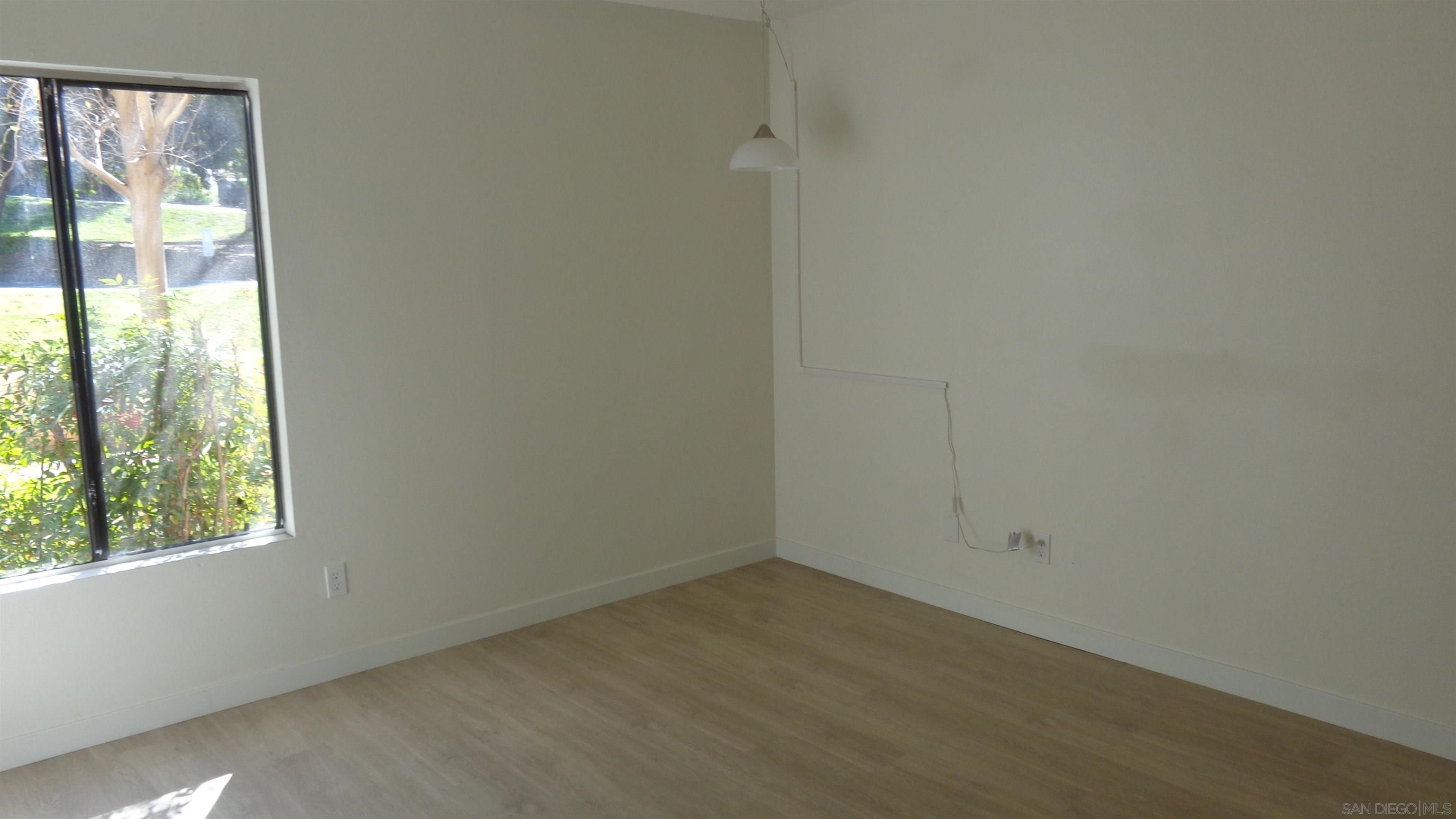 Detail Gallery Image 14 of 20 For 2425  Cranston Dr.  16, Escondido,  CA 92025 - 2 Beds | 2 Baths