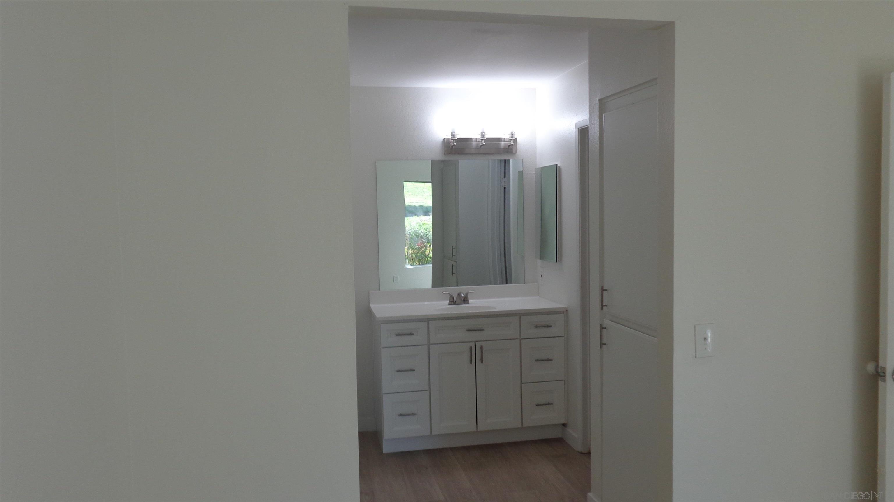 Detail Gallery Image 15 of 20 For 2425  Cranston Dr.  16, Escondido,  CA 92025 - 2 Beds | 2 Baths