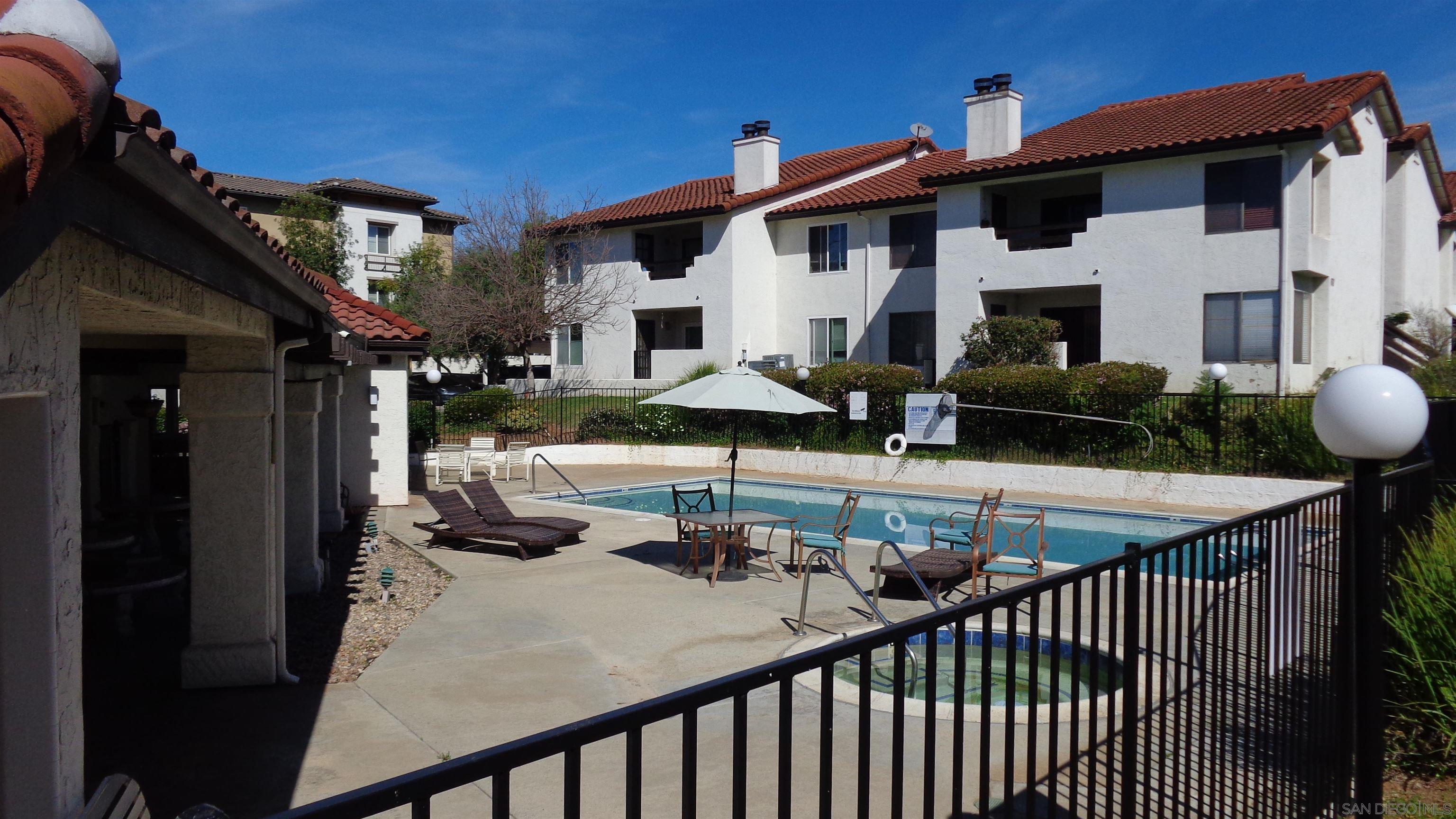 Detail Gallery Image 18 of 20 For 2425  Cranston Dr.  16, Escondido,  CA 92025 - 2 Beds | 2 Baths