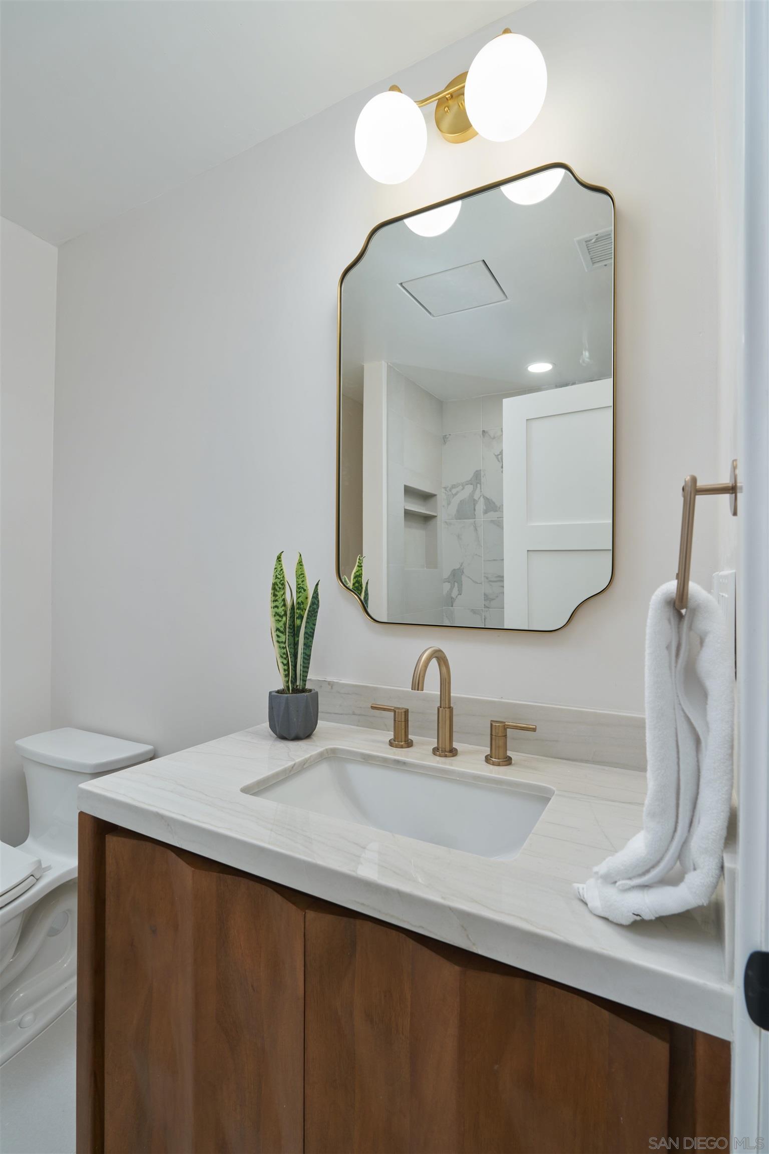 Detail Gallery Image 20 of 45 For 2465  Garfield Street, Carlsbad,  CA 92008 - 4 Beds | 4/2 Baths