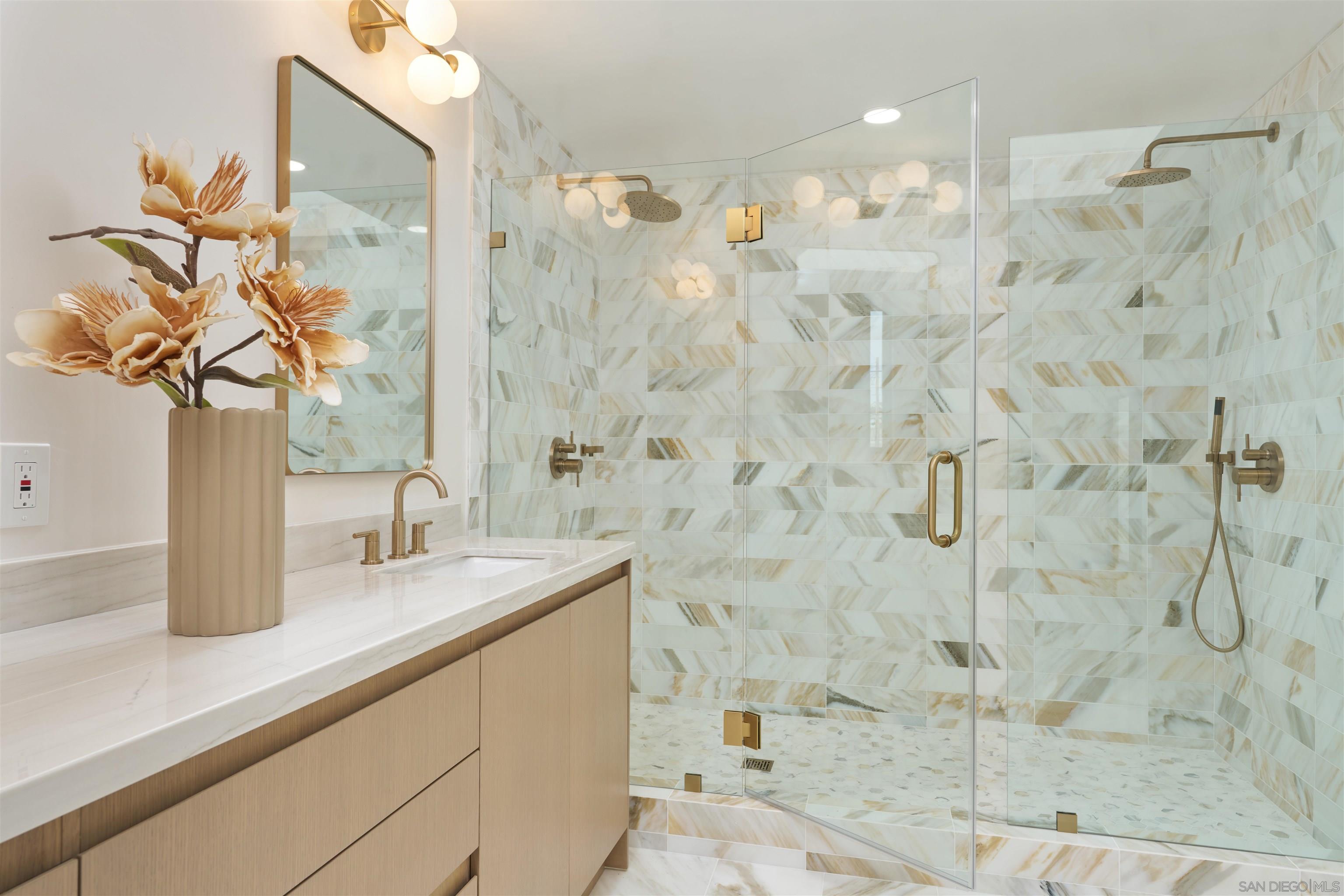 Detail Gallery Image 24 of 45 For 2465  Garfield Street, Carlsbad,  CA 92008 - 4 Beds | 4/2 Baths