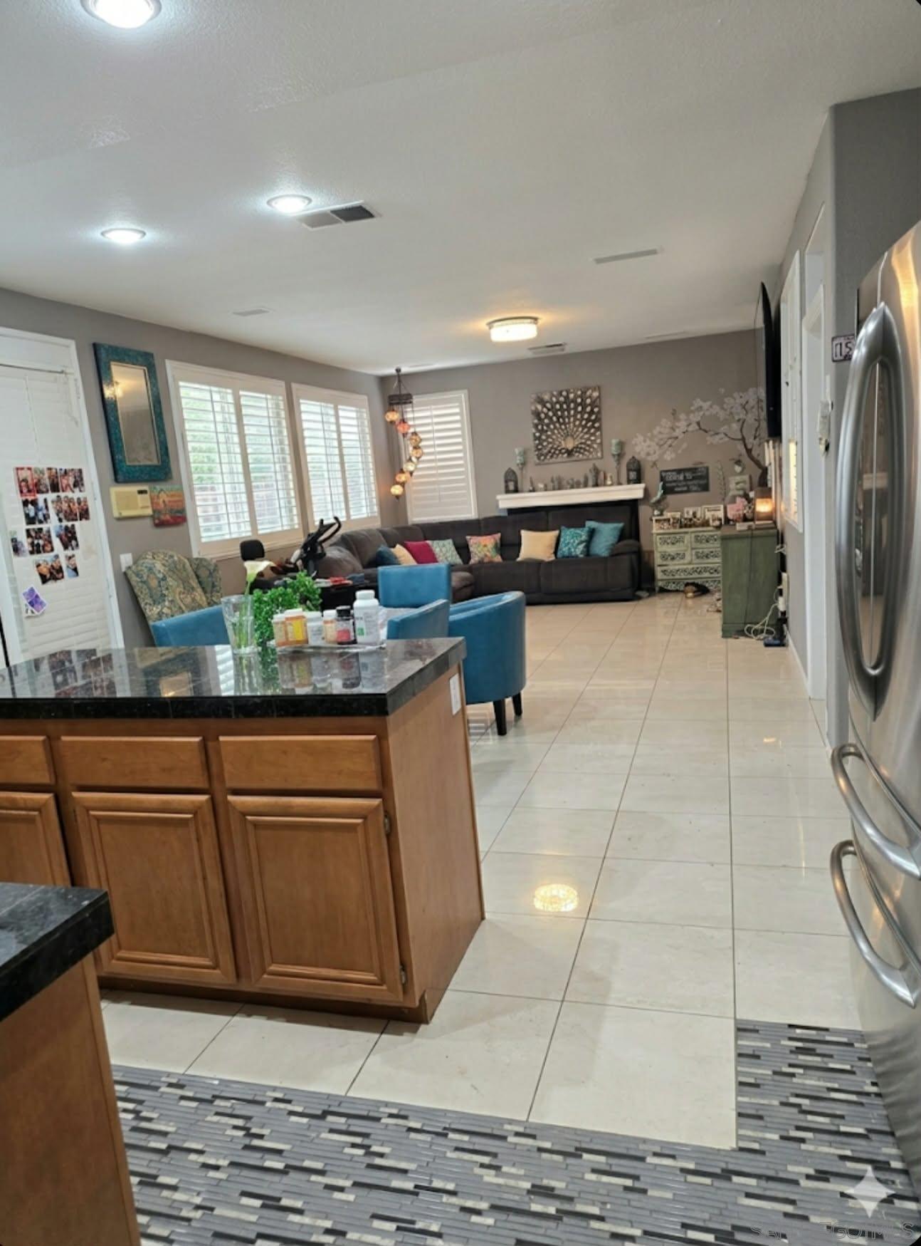 Detail Gallery Image 12 of 27 For 5038  Cove View Pl, San Diego,  CA 92154 - 8 Beds | 3 Baths