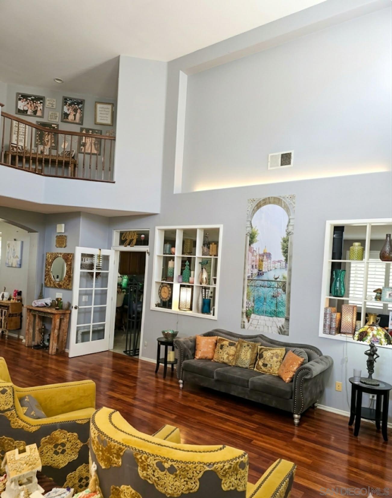 Detail Gallery Image 14 of 27 For 5038  Cove View Pl, San Diego,  CA 92154 - 8 Beds | 3 Baths