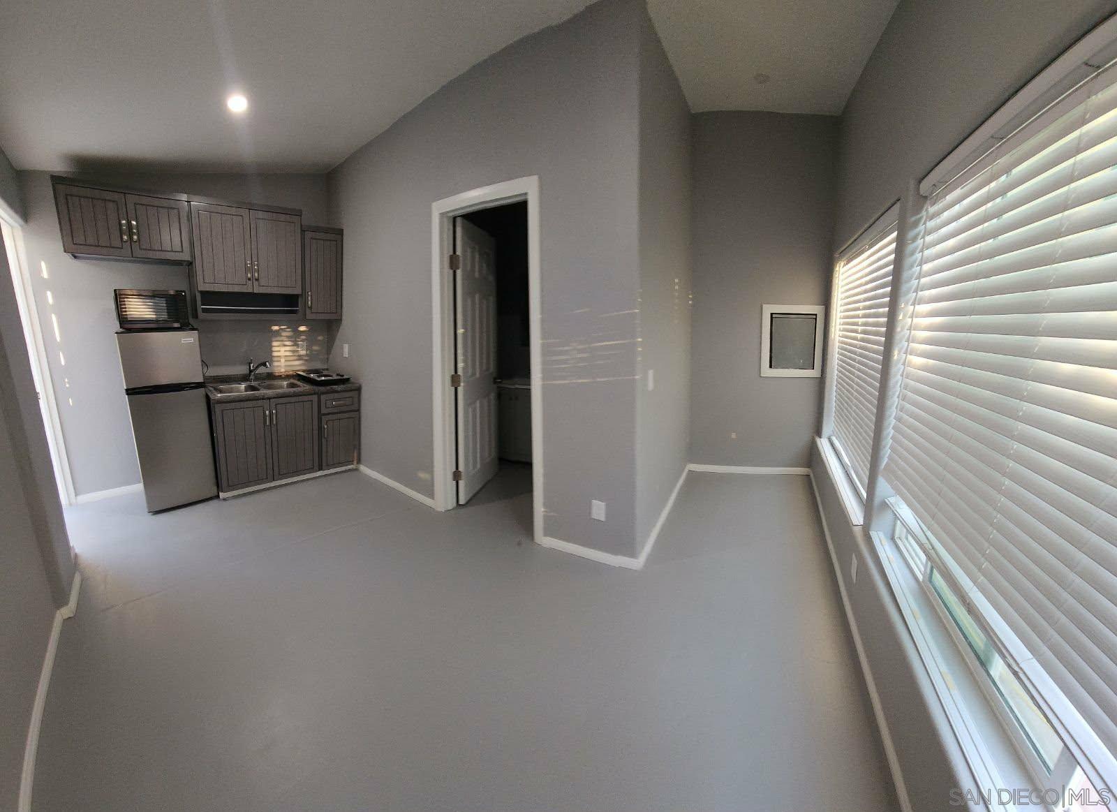 Detail Gallery Image 17 of 27 For 5038  Cove View Pl, San Diego,  CA 92154 - 8 Beds | 3 Baths