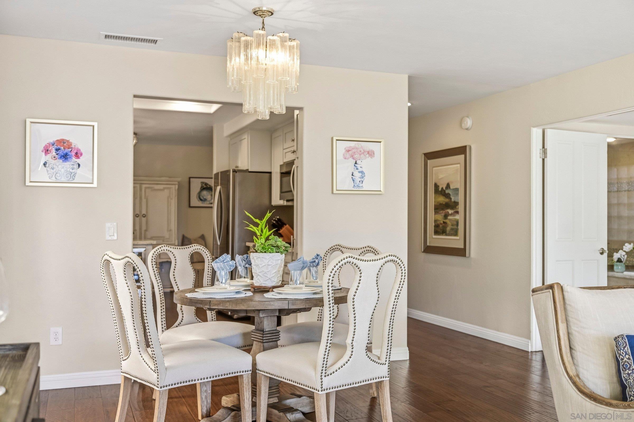 Detail Gallery Image 11 of 45 For 52  Spinnaker Way, Coronado,  CA 92118 - 4 Beds | 2/1 Baths